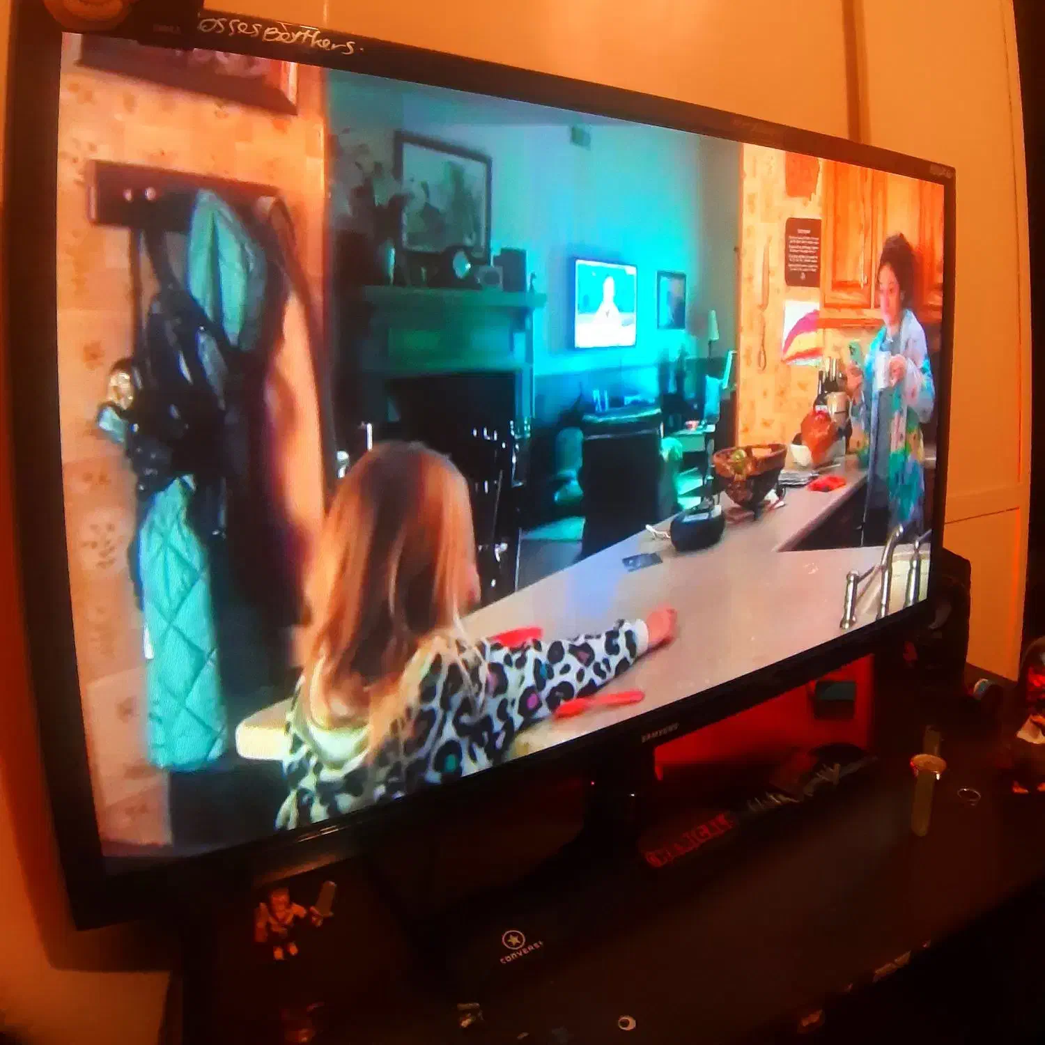 تلویزیون ۴۳ samsung اصل|تلویزیون و پروژکتور|تهران, اختیاریه|دیوار