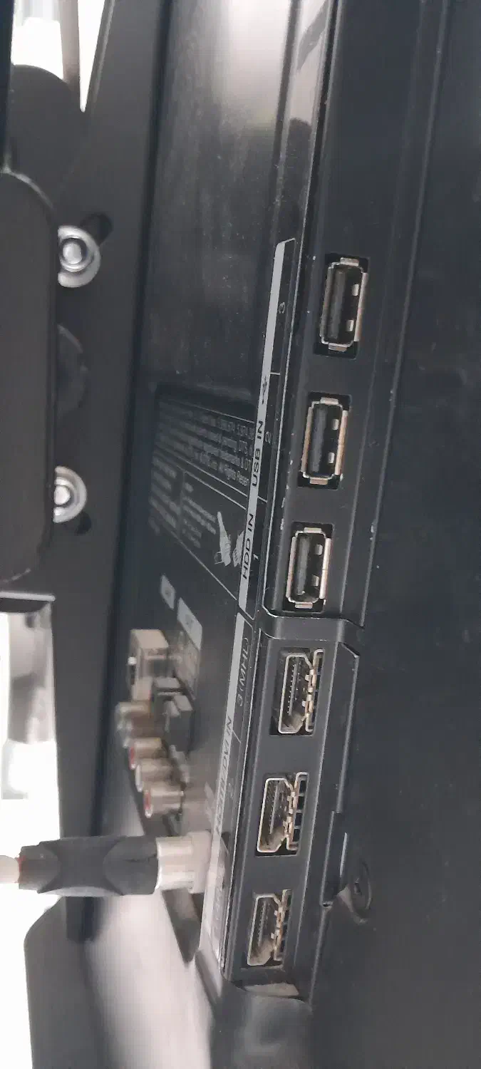 تلویزیون ۴۲ اینچ ال جی LG 3D سه بعدی|تلویزیون و پروژکتور|همدان, |دیوار