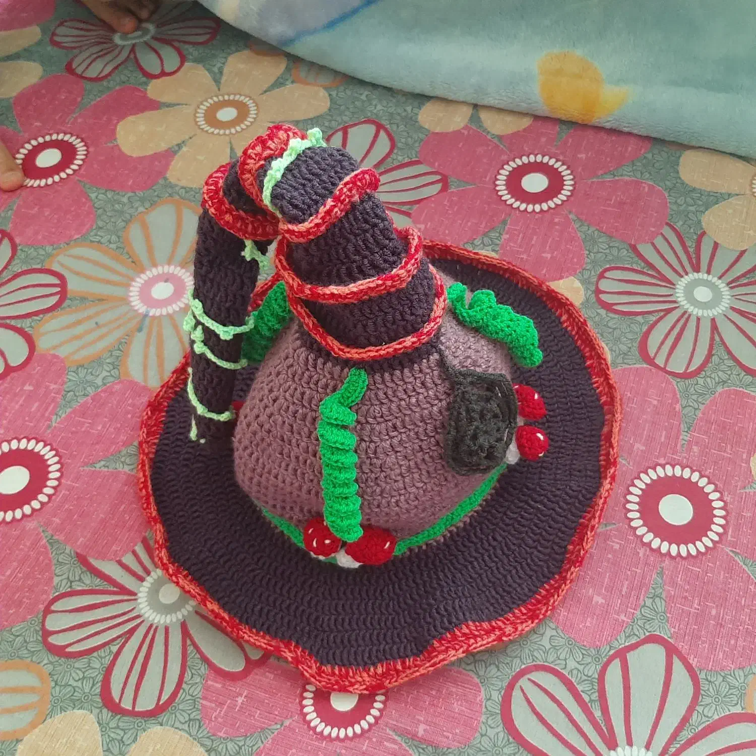 کلاه دست بافت|لباس|شیراز, کوزه گری|دیوار