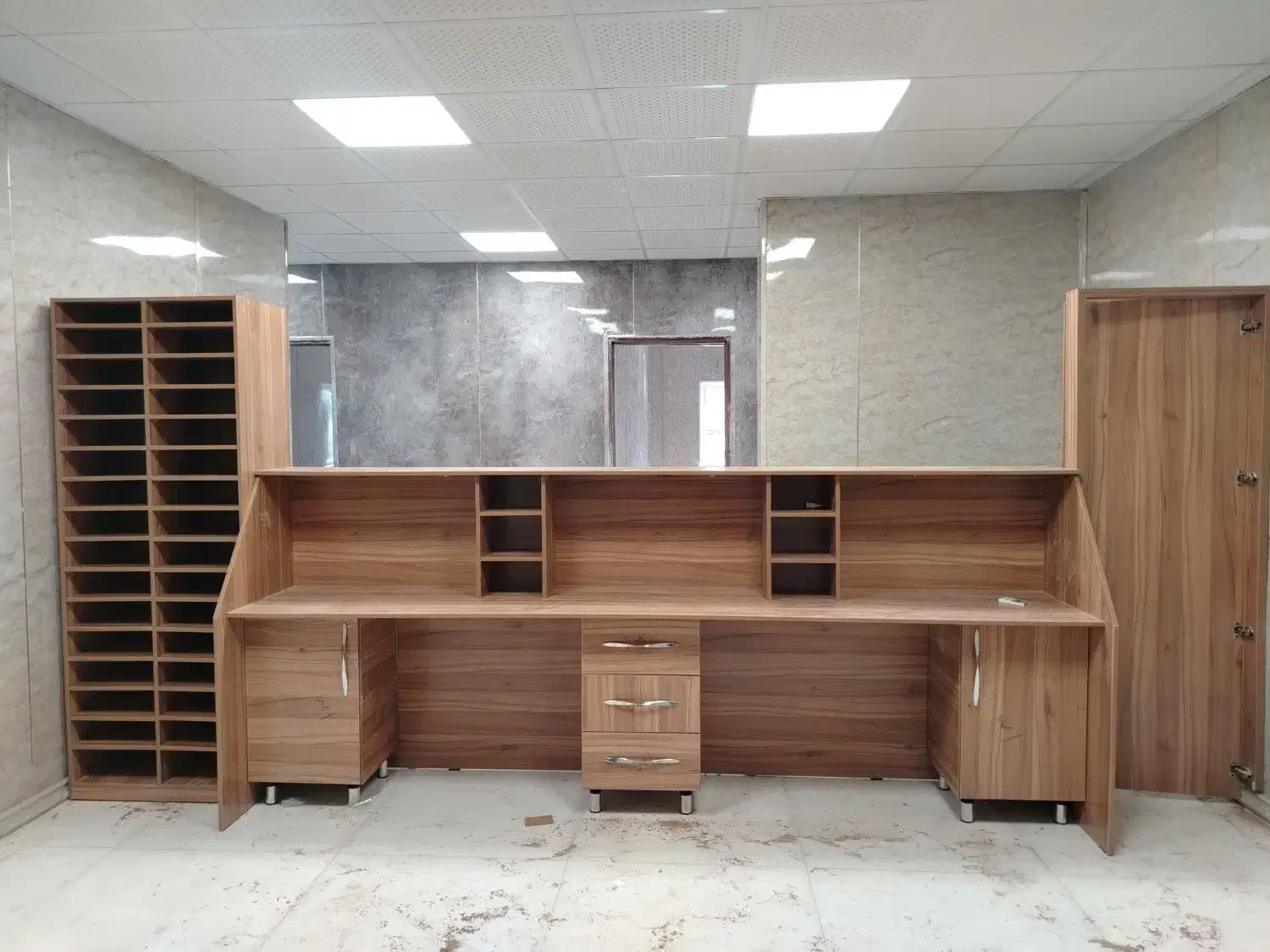 مونتاژ نصب انواع کابینت کمددیواری.تعمیرات تغییرات|خدمات پیشه و مهارت|کرمانشاه, |دیوار