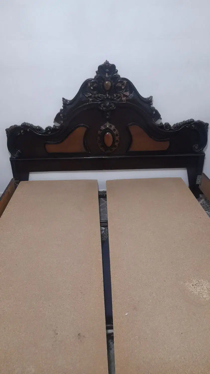 تخت دو نفره سالم|تخت و سرویس خواب|بروجرد, |دیوار