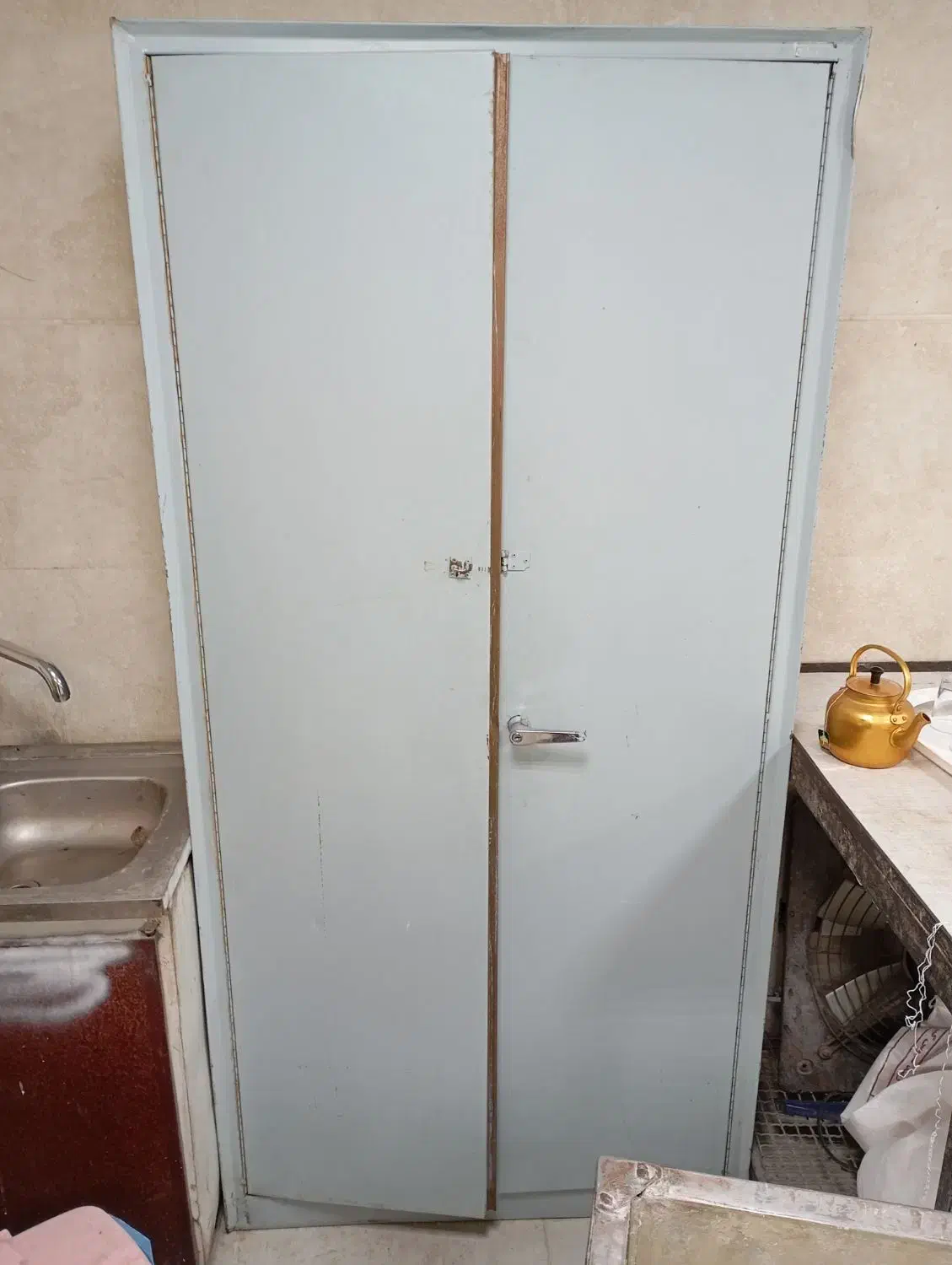 کمد بایگانی|دفتر کار|بیرجند, |دیوار