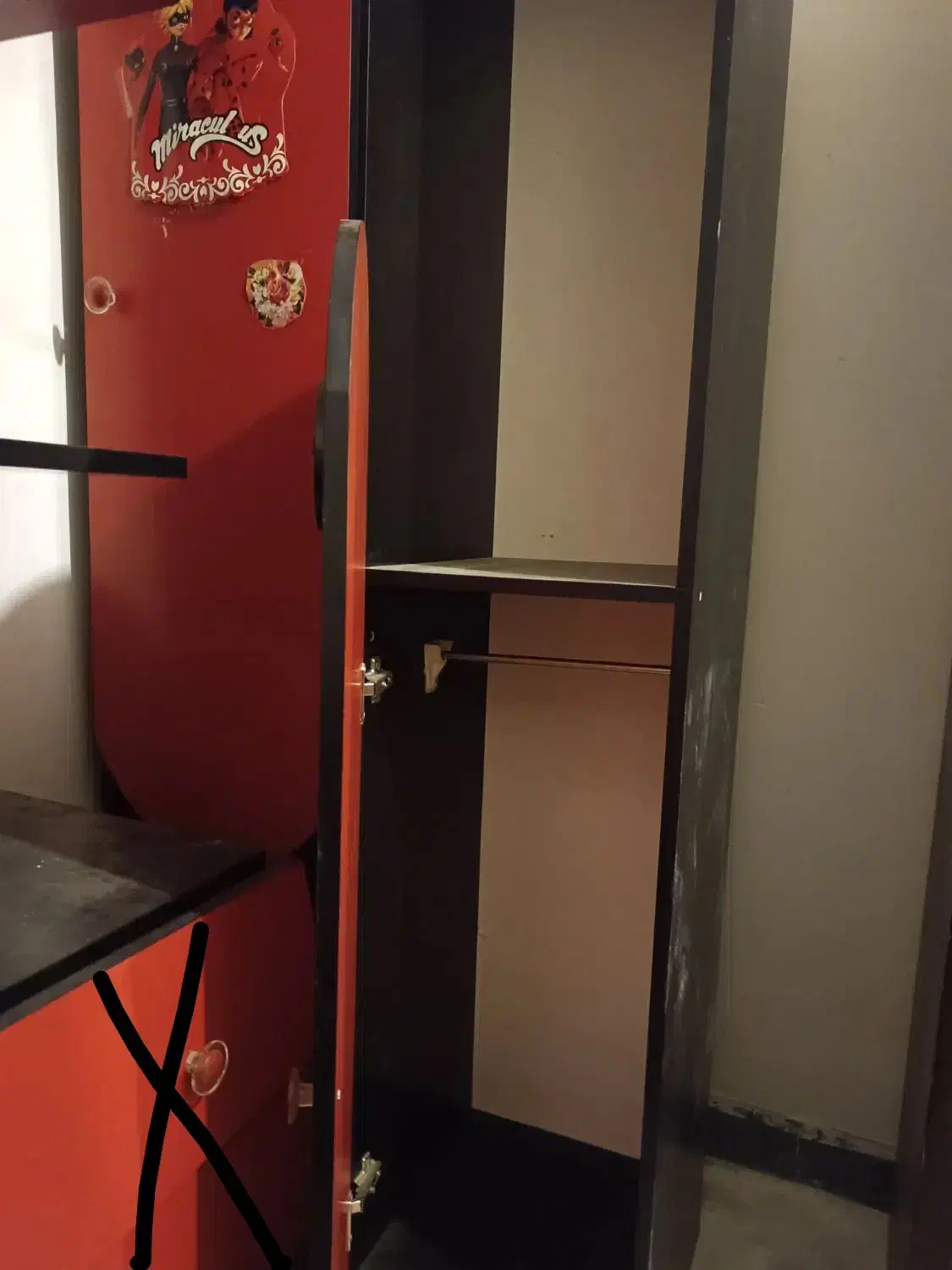 کمد بچه|کالسکه و لوازم جانبی|قرچک, فردیس|دیوار