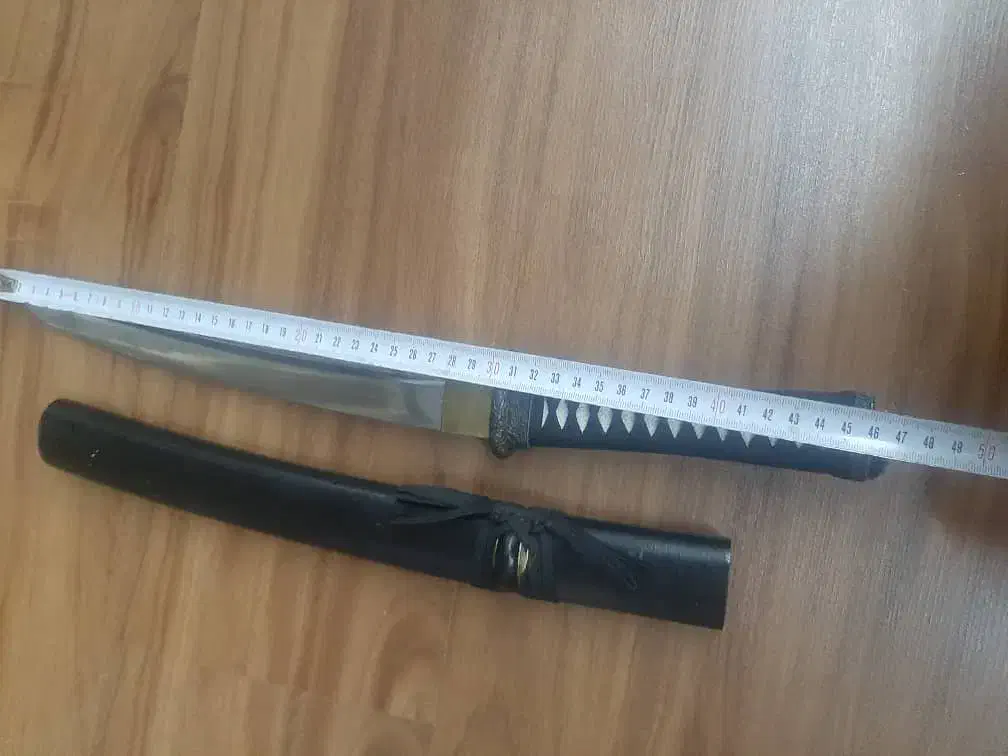 چاقو|کلکسیون اشیاء عتیقه|زنجان, |دیوار