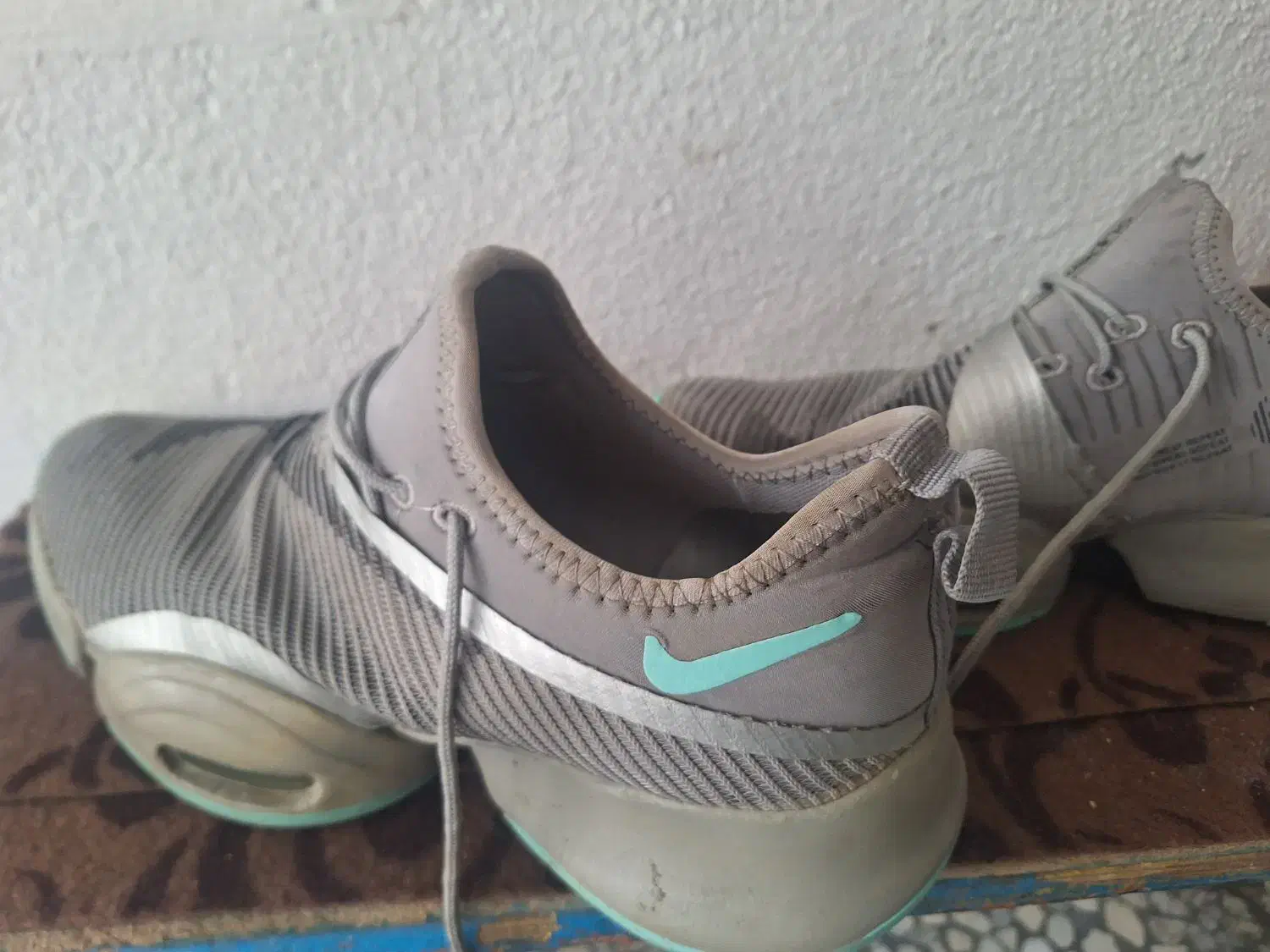 کتونی نایک|کیف، کفش، کمربند|بندر انزلی, جهانگانی|دیوار