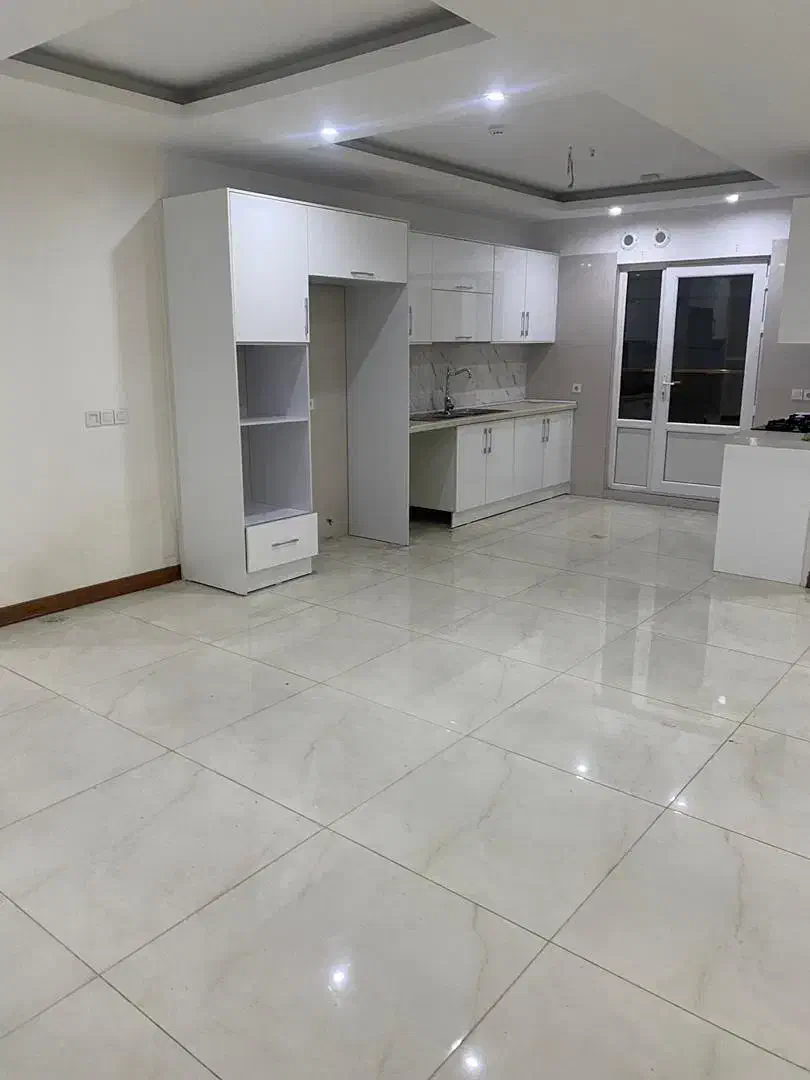 ۲۰۰ متر / ۳ خ / مدرن هتلینگ / رویال دیزاین / مجلل