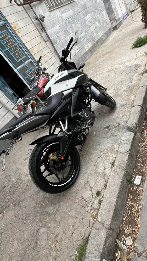 ان اس 200  مدل 97 تمیز لاکاغذی|موتورسیکلت|مشهد, شهید فرامرز عباسی|دیوار