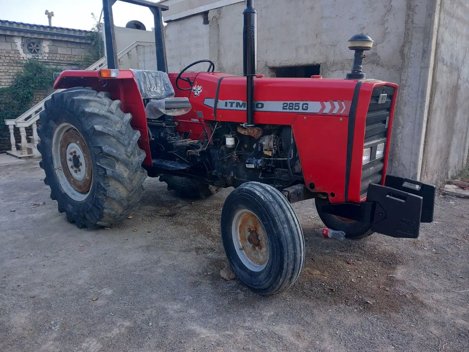 تراکتور مدل ۹۰ تک سالم|خودرو سنگین|آق قلا, |دیوار