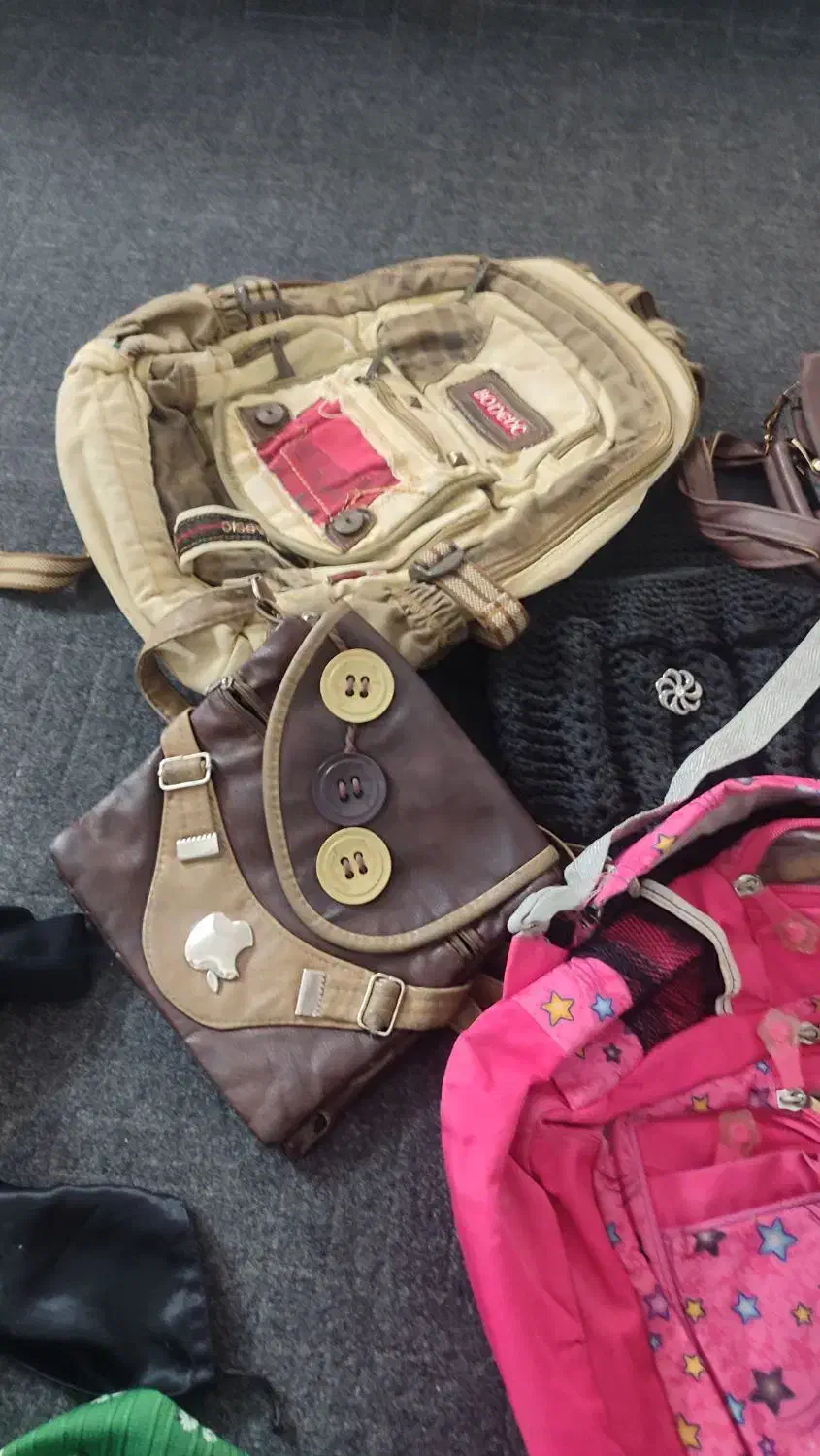 کیف مدرسه کیف دوشی کیف|کیف، کفش، کمربند|قم, شهید صیاد شیرازی|دیوار