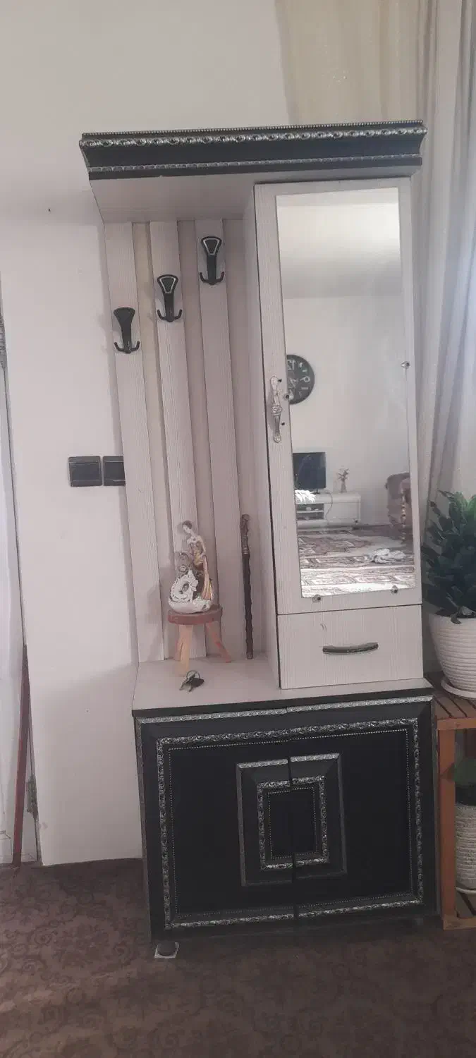 جاکفشی|جاکفشی، کمد، دراور|بجنورد, |دیوار