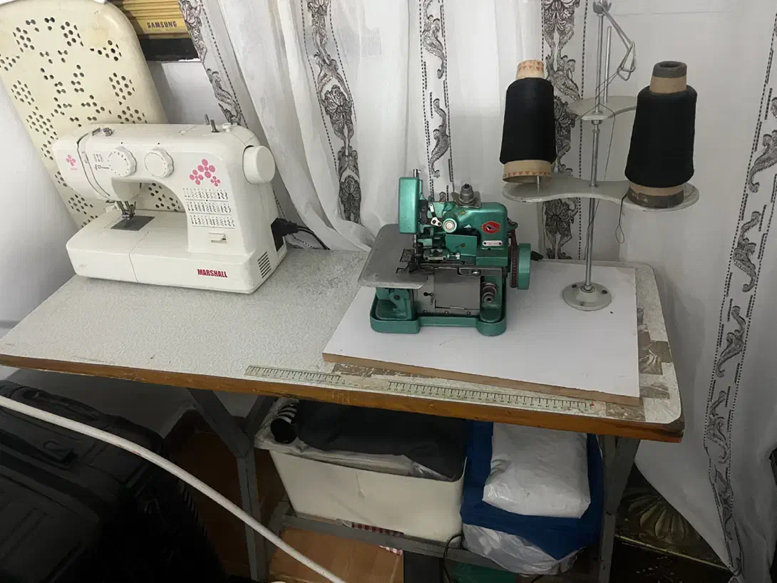 میز و صندلی|صندلی و نیمکت|چالوس, |دیوار