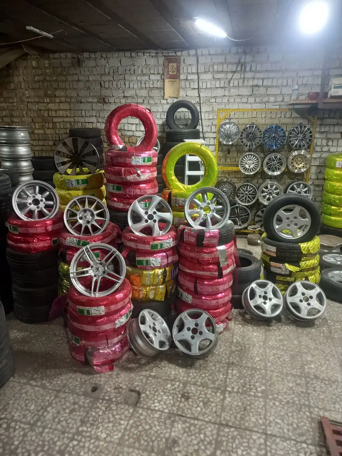 انواع رینگ و لاستیک دولتی|قطعات یدکی و لوازم جانبی|اصفهان, شهرک کاوه|دیوار