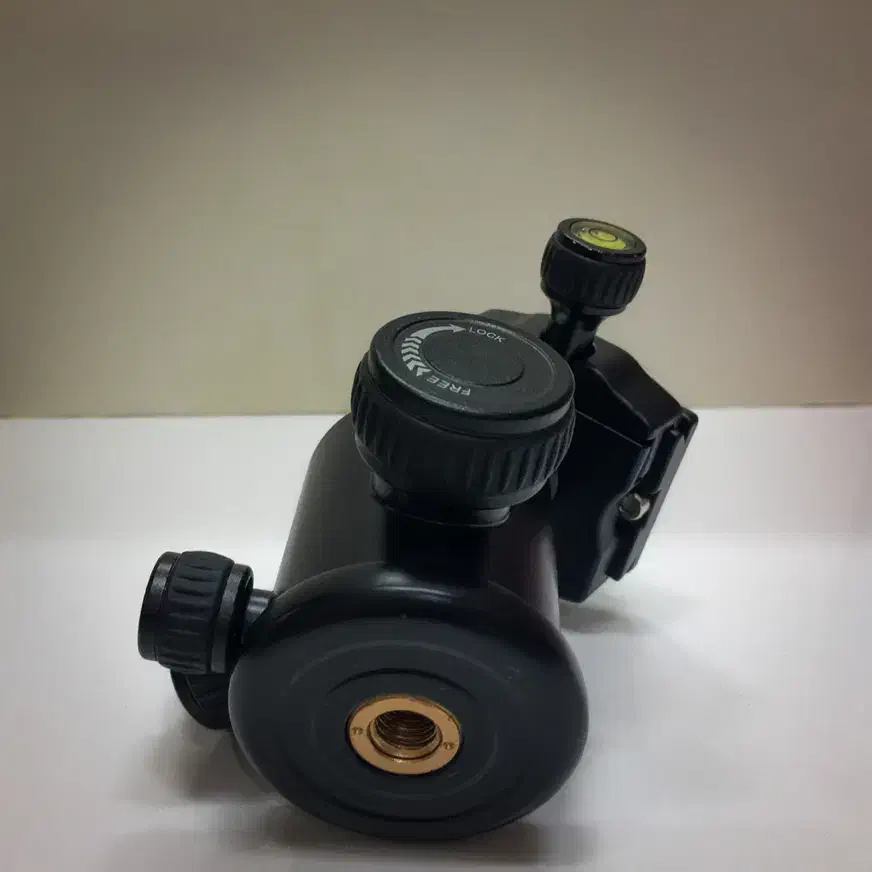 هد سه پایه دوربین|دوربین عکاسی و فیلم‌برداری|سنندج, |دیوار