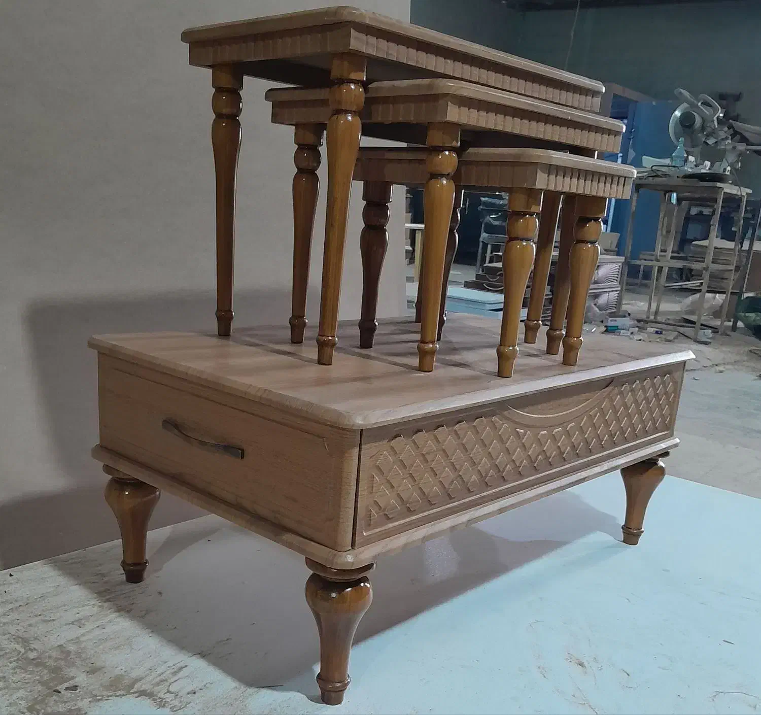 جلومبلی ومیز عسلی|مبلمان خانگی و میز عسلی|اهواز, نادری|دیوار