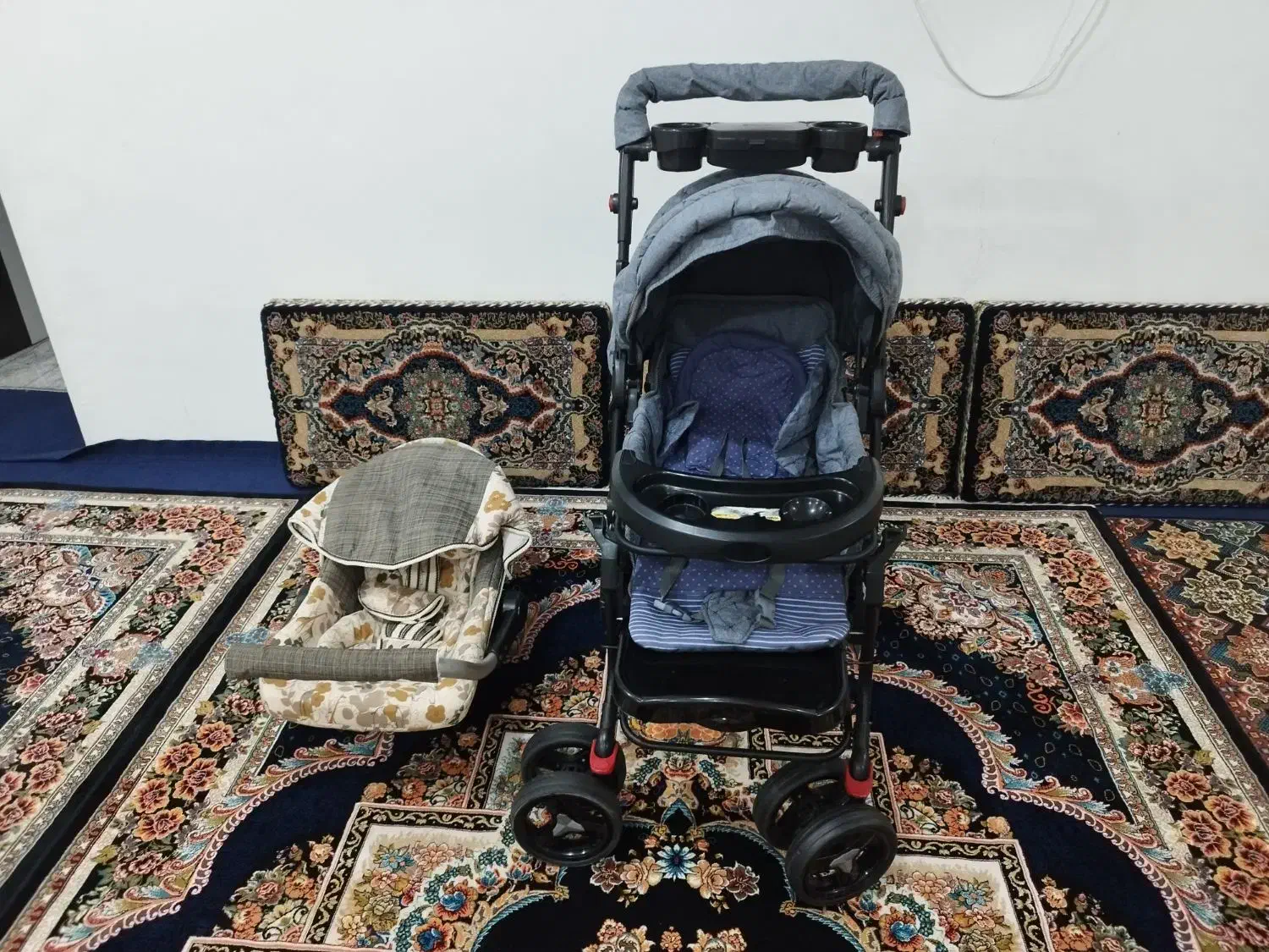 کالسکه و نی نی خواب|کالسکه و لوازم جانبی|قروه, |دیوار