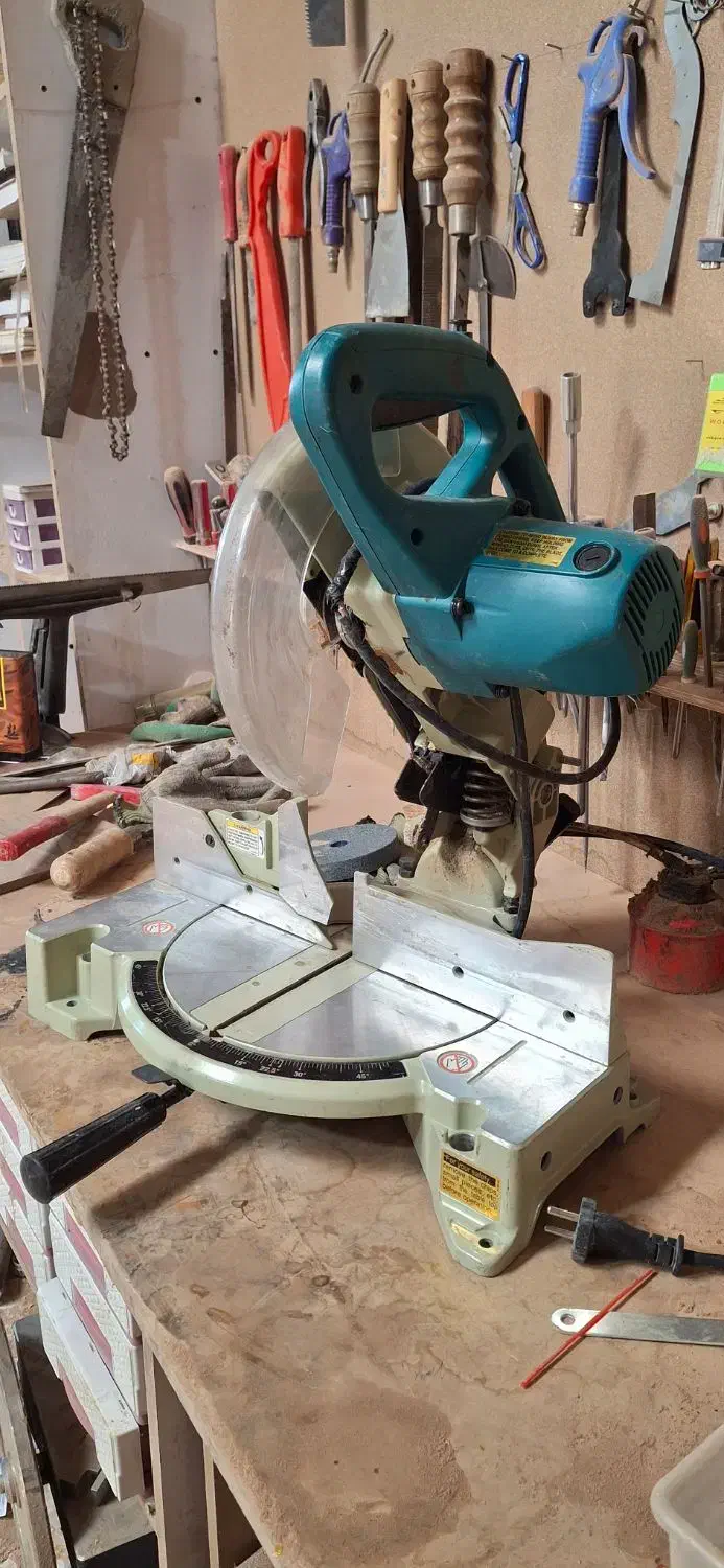 فارسی بر ماکیتا|ابزارآلات|همدان, |دیوار