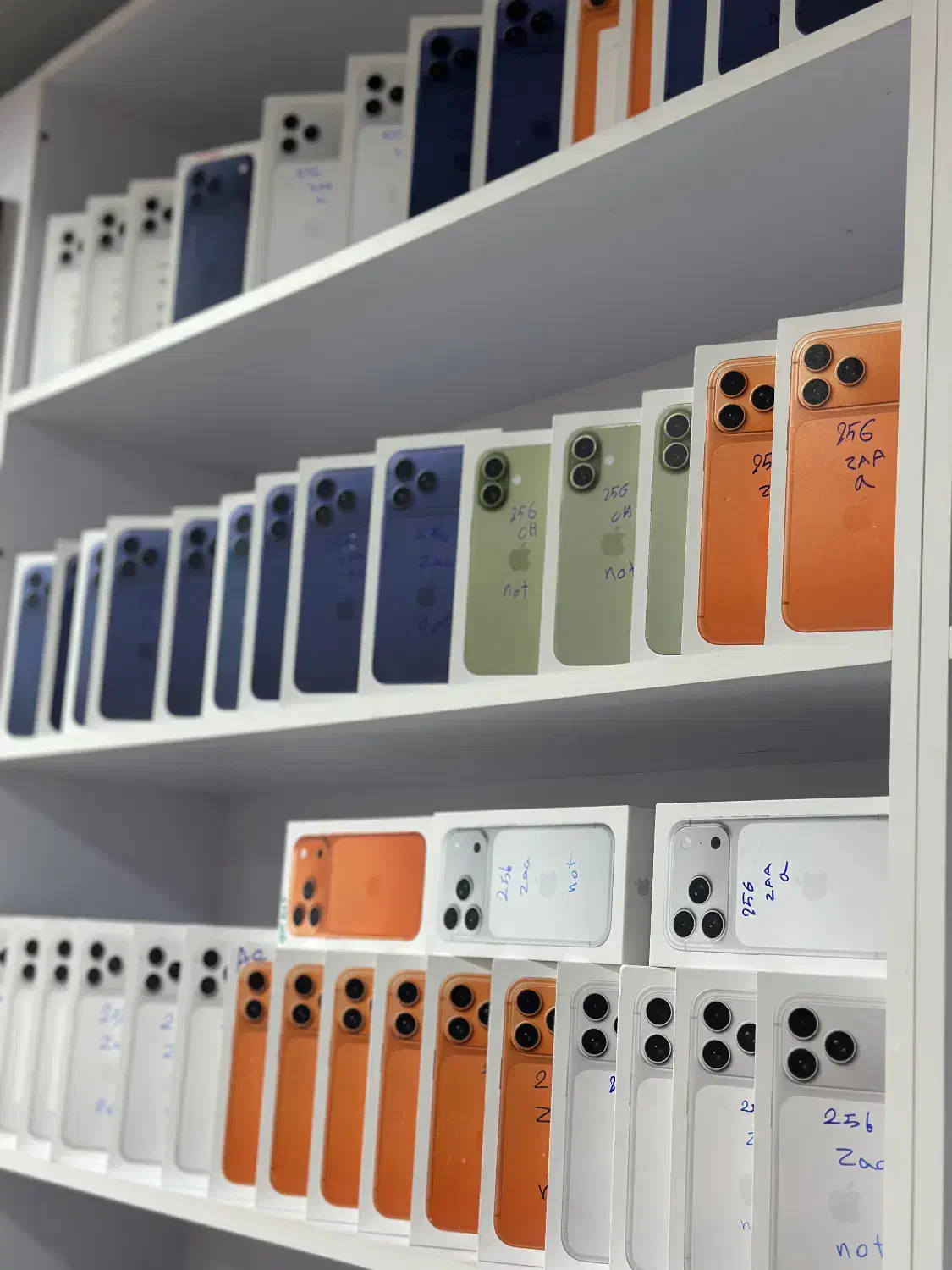 ۱۷ پرومکس ۲۵۶ ZAA از دم قسط|موبایل|شهریار, شهریار|دیوار