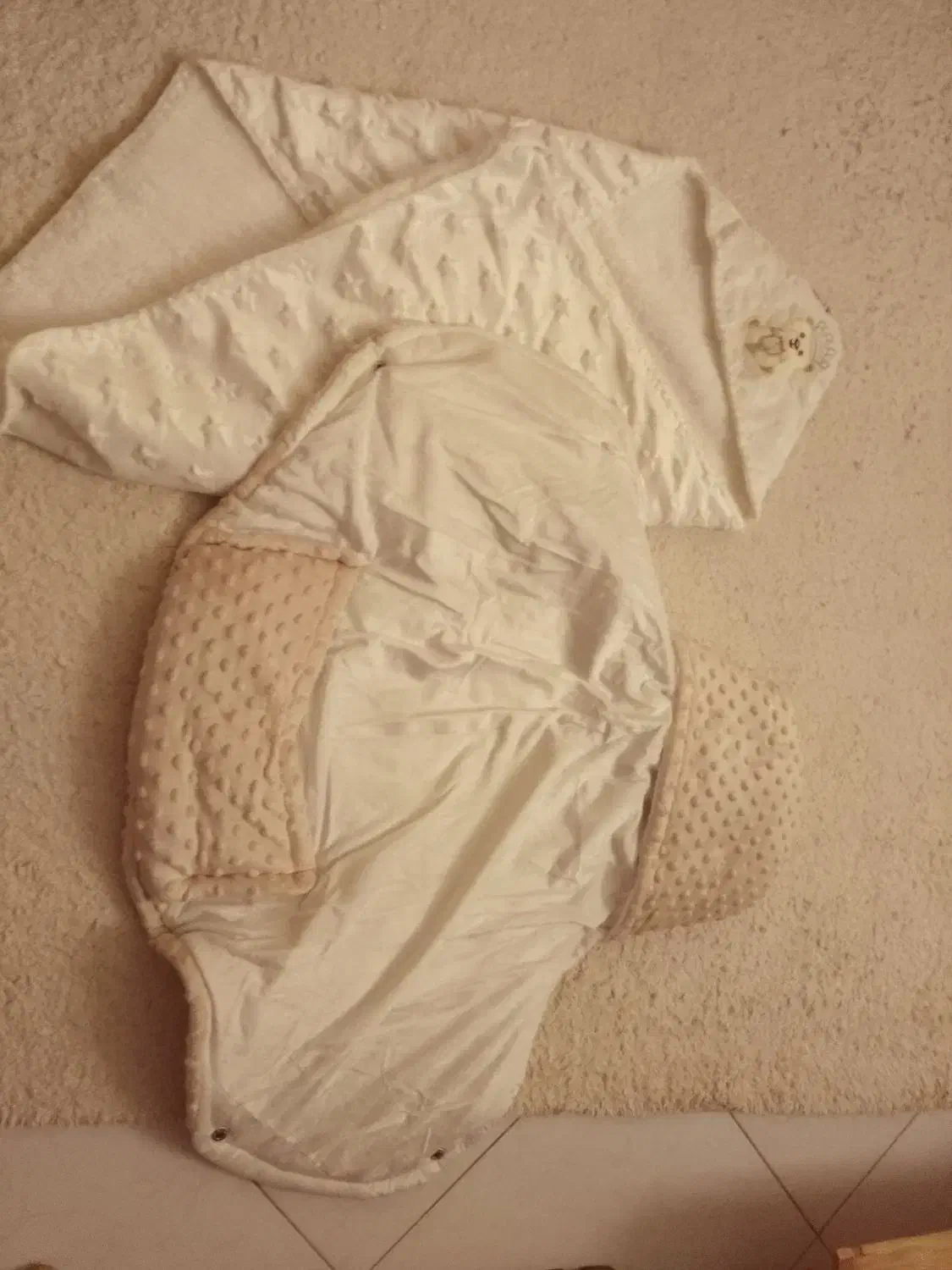 قندان فرنگی و پتو نوزادی|اسباب و اثاث بچه|شاهینشهر, شهرک میلاد|دیوار