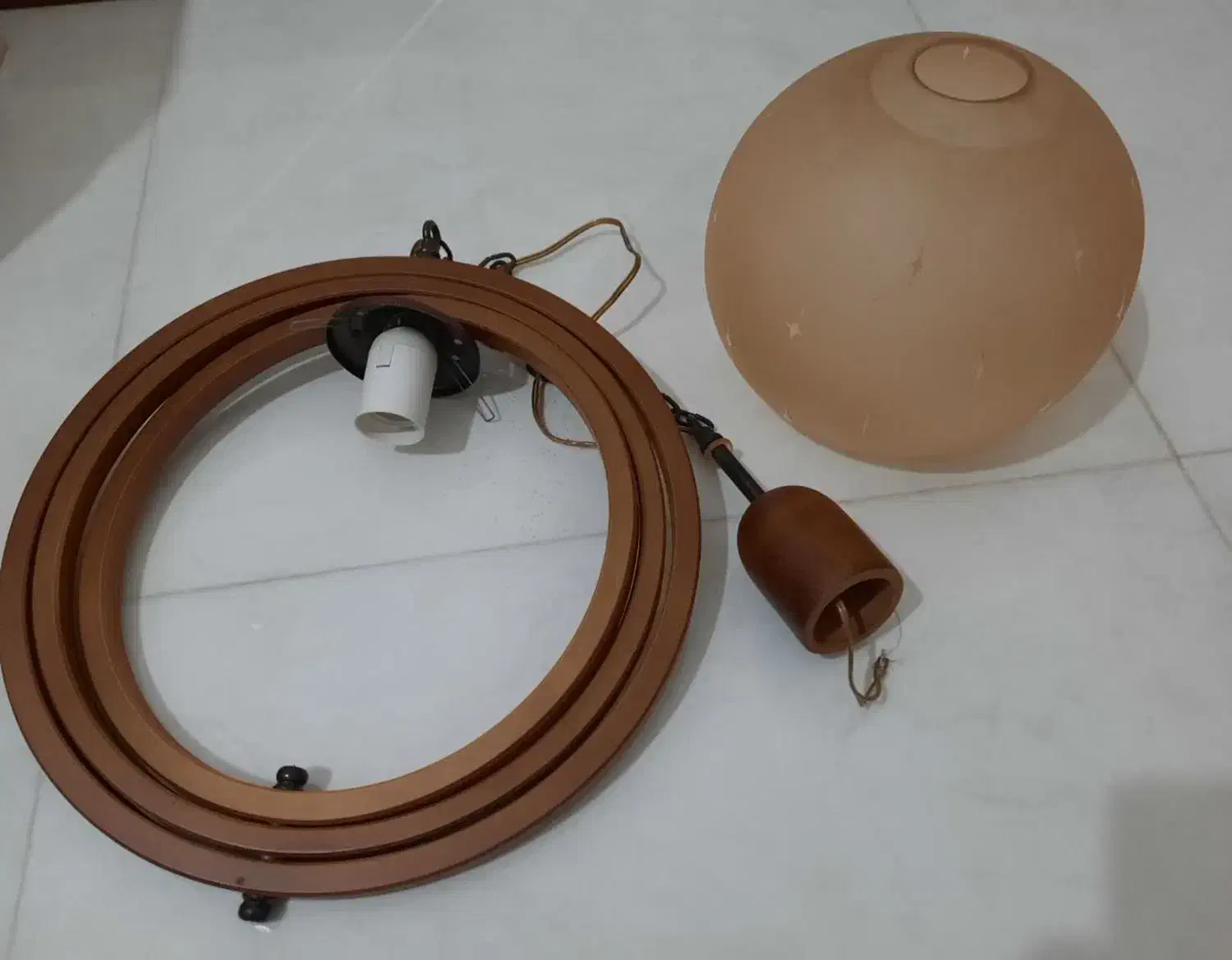 لوستر|لوستر و چراغ آویز|نظرآباد, نظرآباد|دیوار