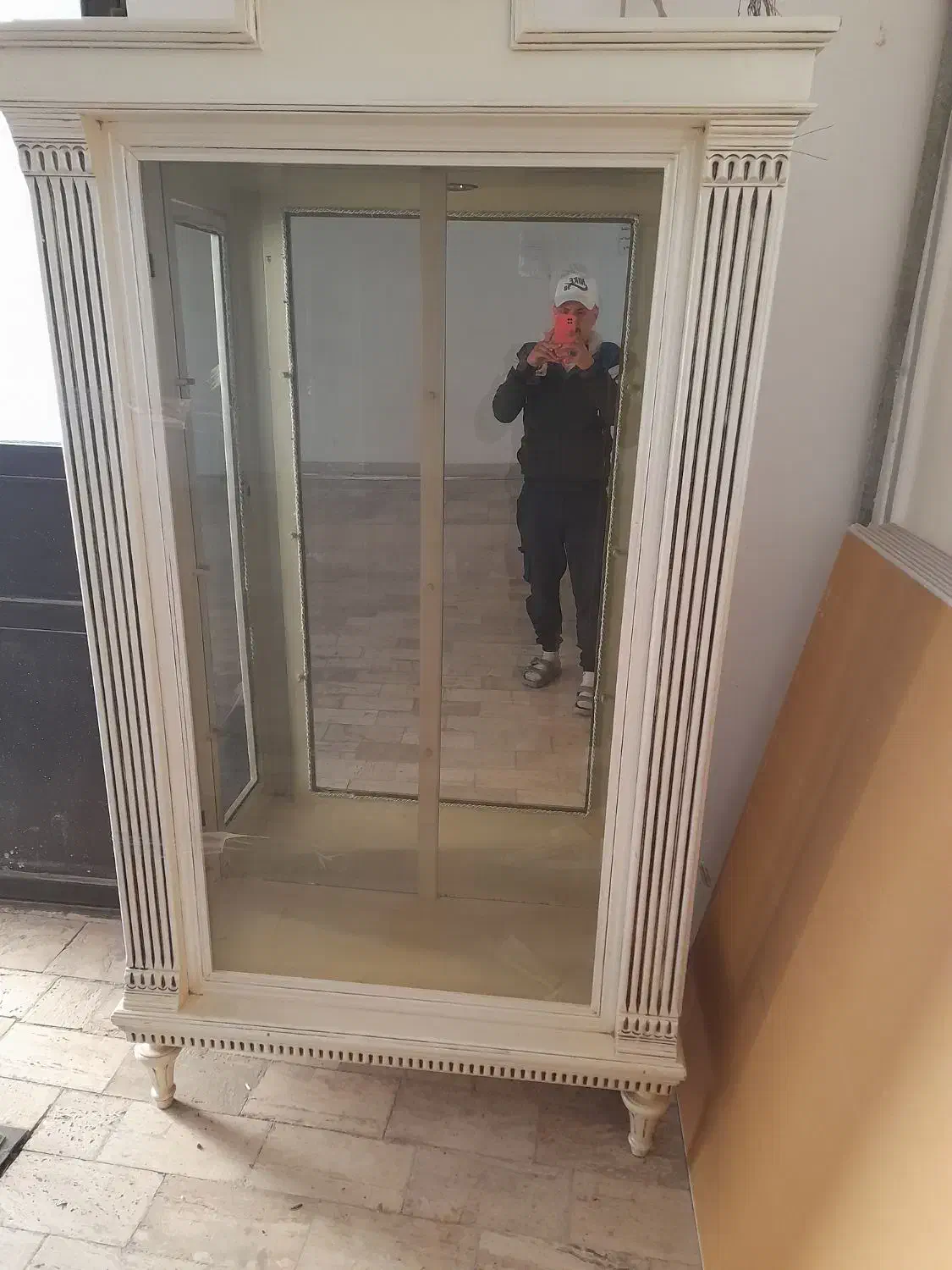 بوفه خوشکل در حد نوع احتیاج به پول دارم|بوفه، ویترین، کنسول|سهند, |دیوار