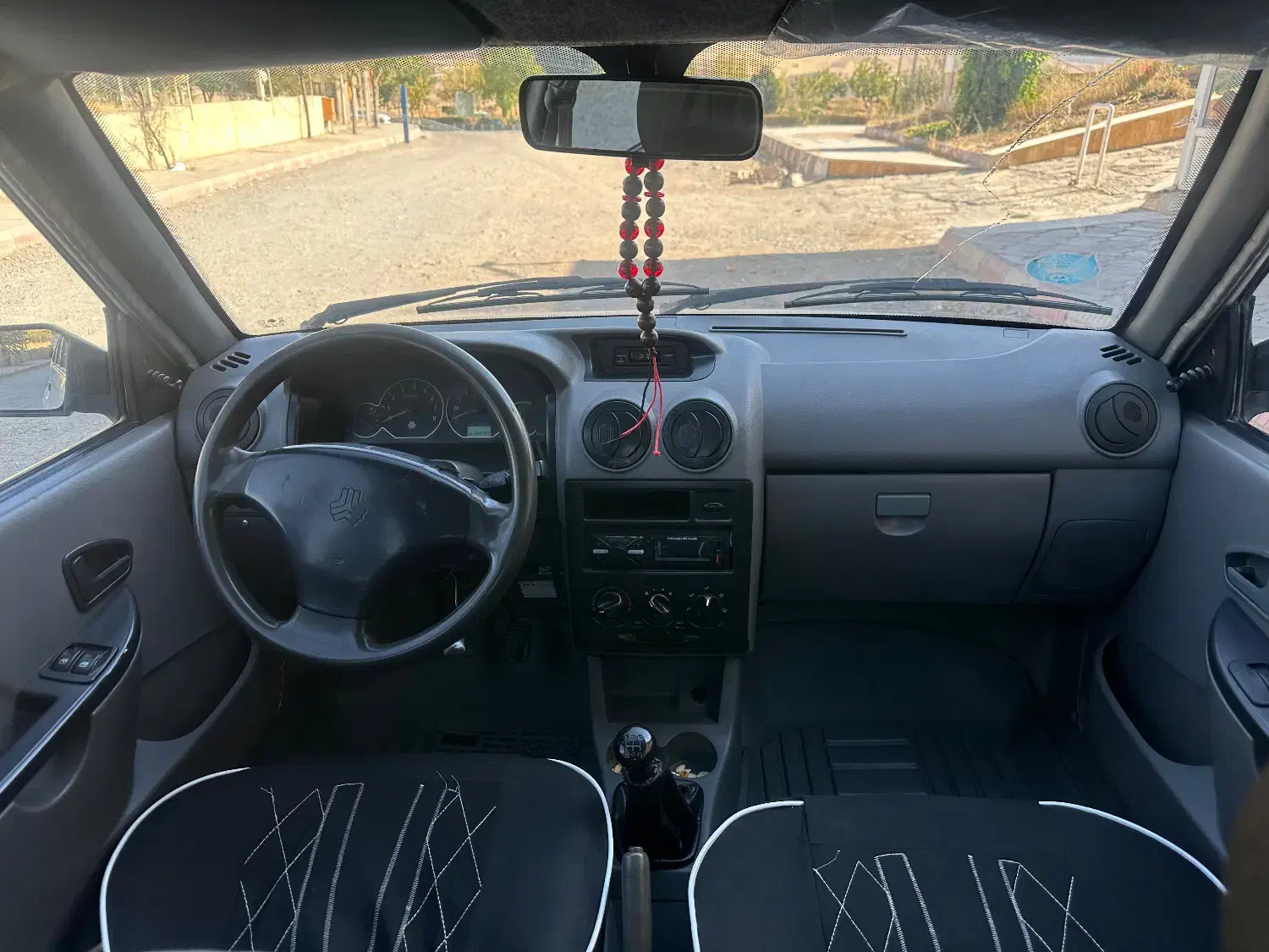 پراید ۱۳۱سفیدمدل۱۳۹۰دوگانه سوز|خودرو سواری و وانت|سقز, |دیوار