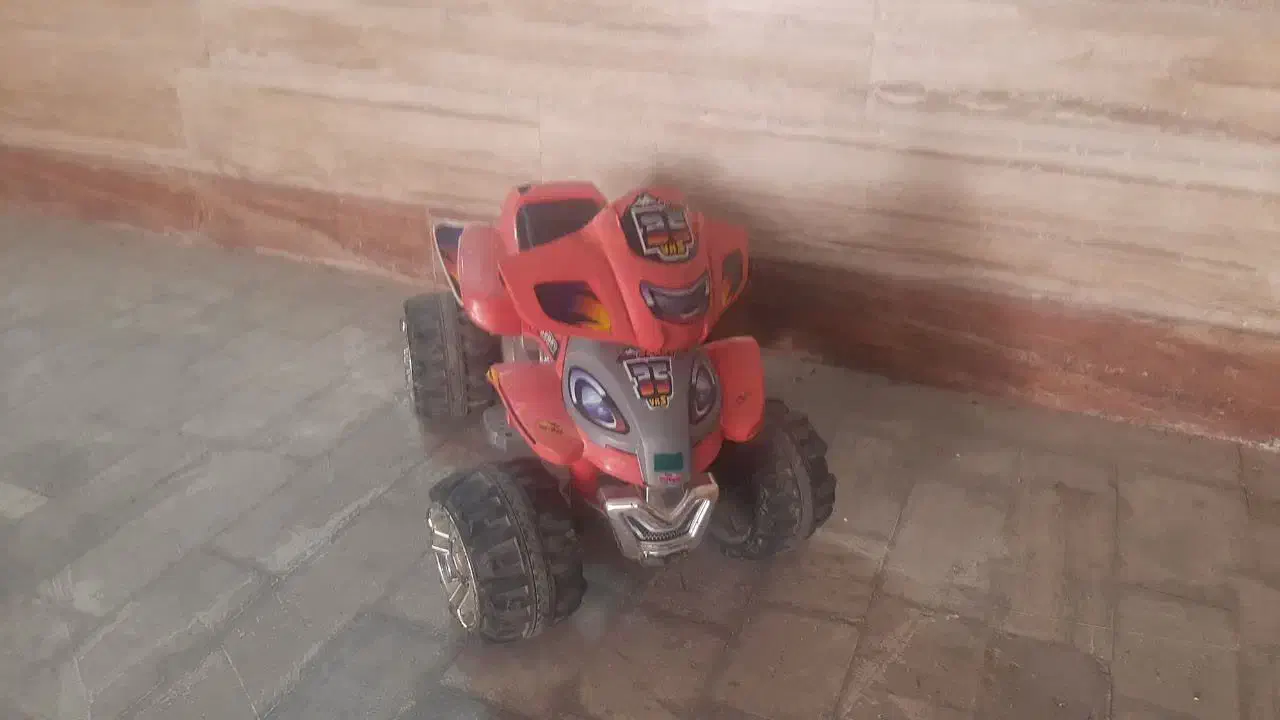 موتر شارژی|اسباببازی بچه|قم, سراجه (۱۵ خرداد)|دیوار