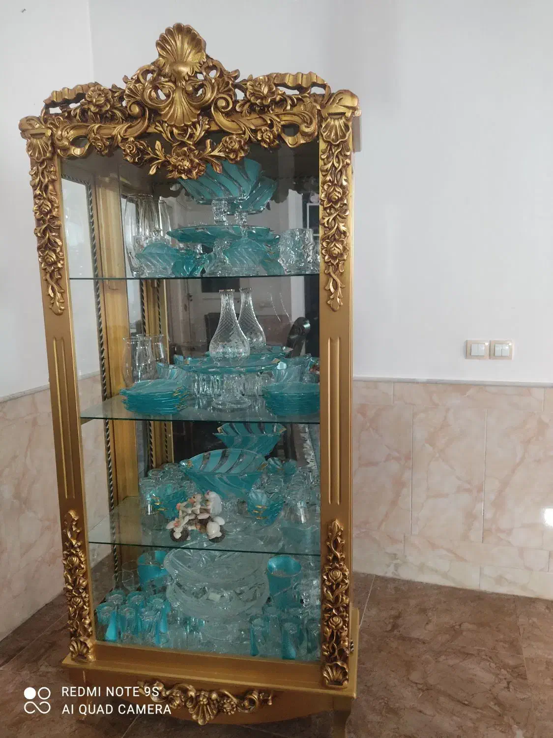 ویترین در حد نو|بوفه، ویترین، کنسول|آران و بیدگل, |دیوار