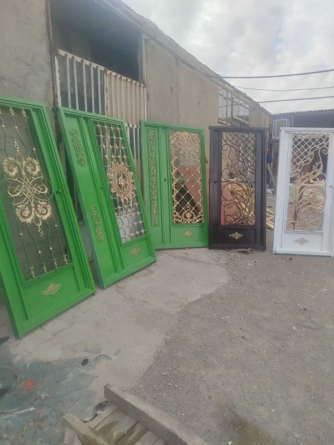 درب  کوچه باغی حیاط ویلا پنجره آهنی المهدی کد 0605|مصالح و تجهیزات ساختمان|تبریز, |دیوار