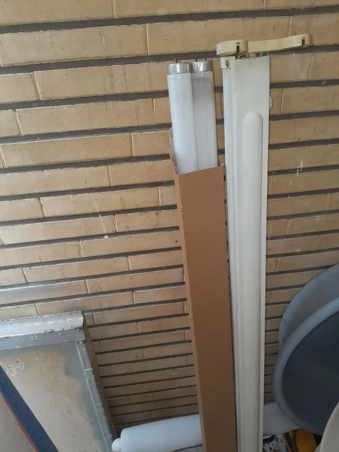 مهتابی کامل دو قلو سالم و تمیز و نو کم کار توافقی|لامپ و چراغ|اصفهان, شاهد|دیوار