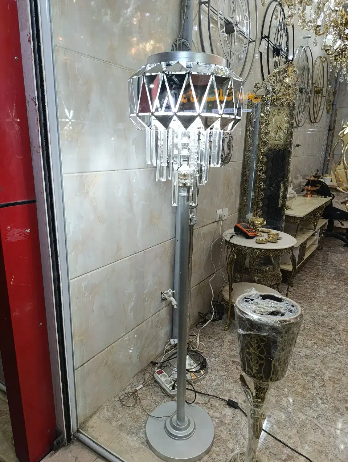 آباژور ایستاده ،لوستر، لوستر سقفی|لوستر و چراغ آویز|فردوسیه, |دیوار