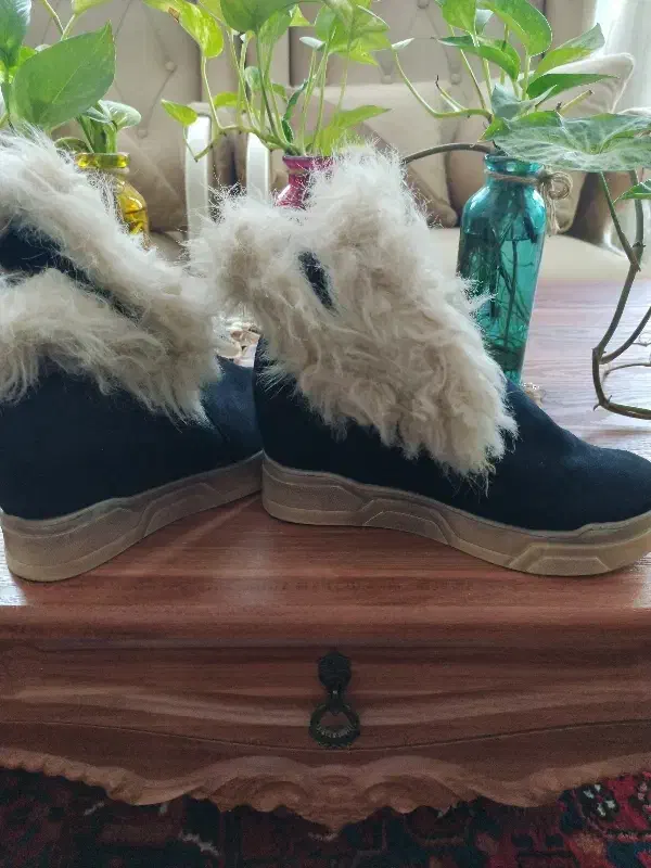 پوتین دخترانه وورزشی سایز۳۷|کفش و لباس بچه|بناب, |دیوار