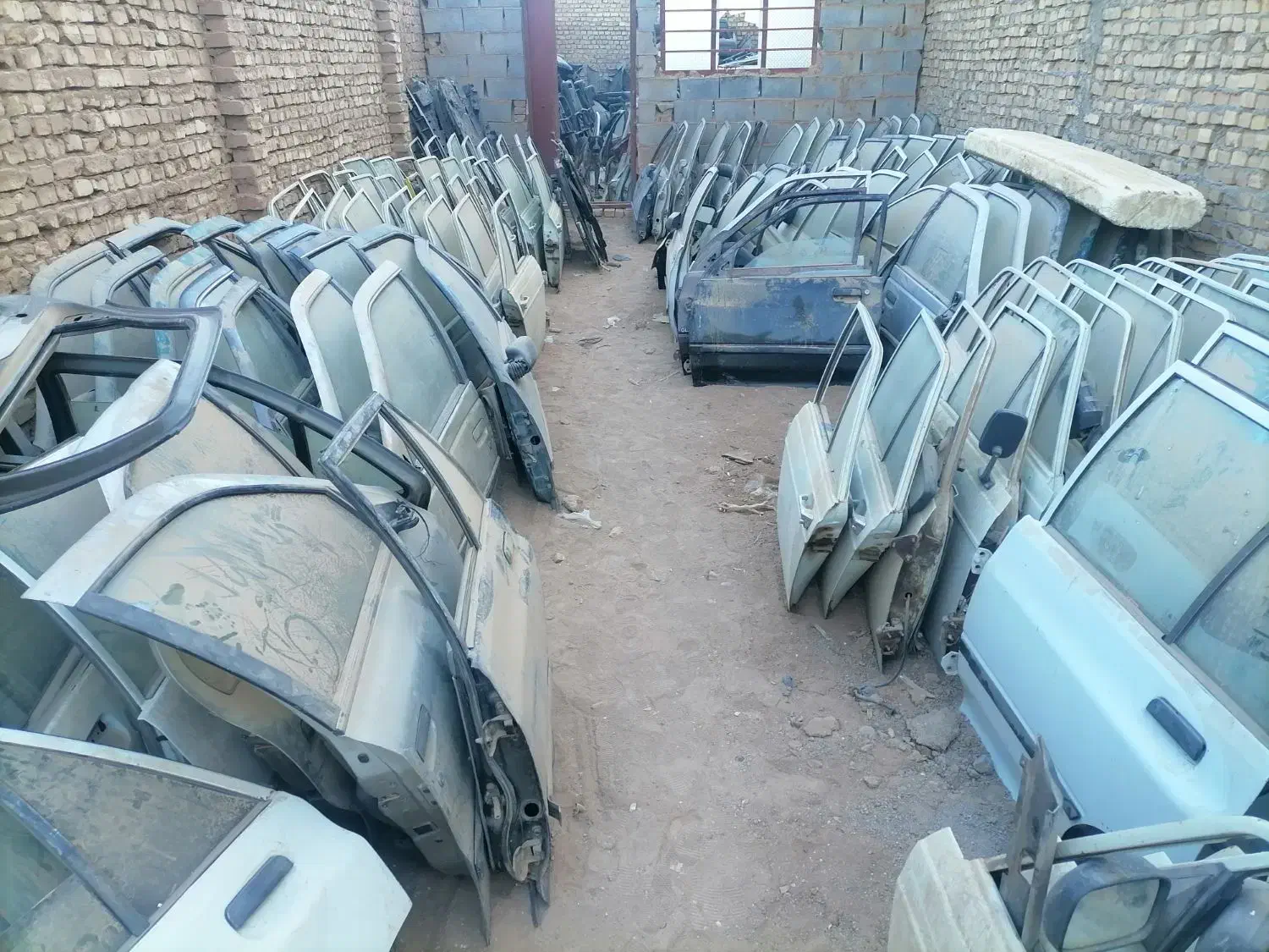 درو کاپوت استوک|قطعات یدکی و لوازم جانبی|یزد, |دیوار