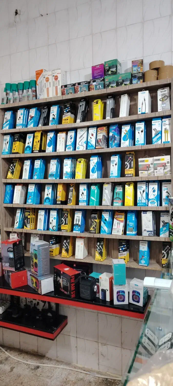 فروش کلیه لوازم جانبی تلفن همراه. اسپیکر ایرپاد|لوازم جانبی موبایل و تبلت|شهرضا, |دیوار