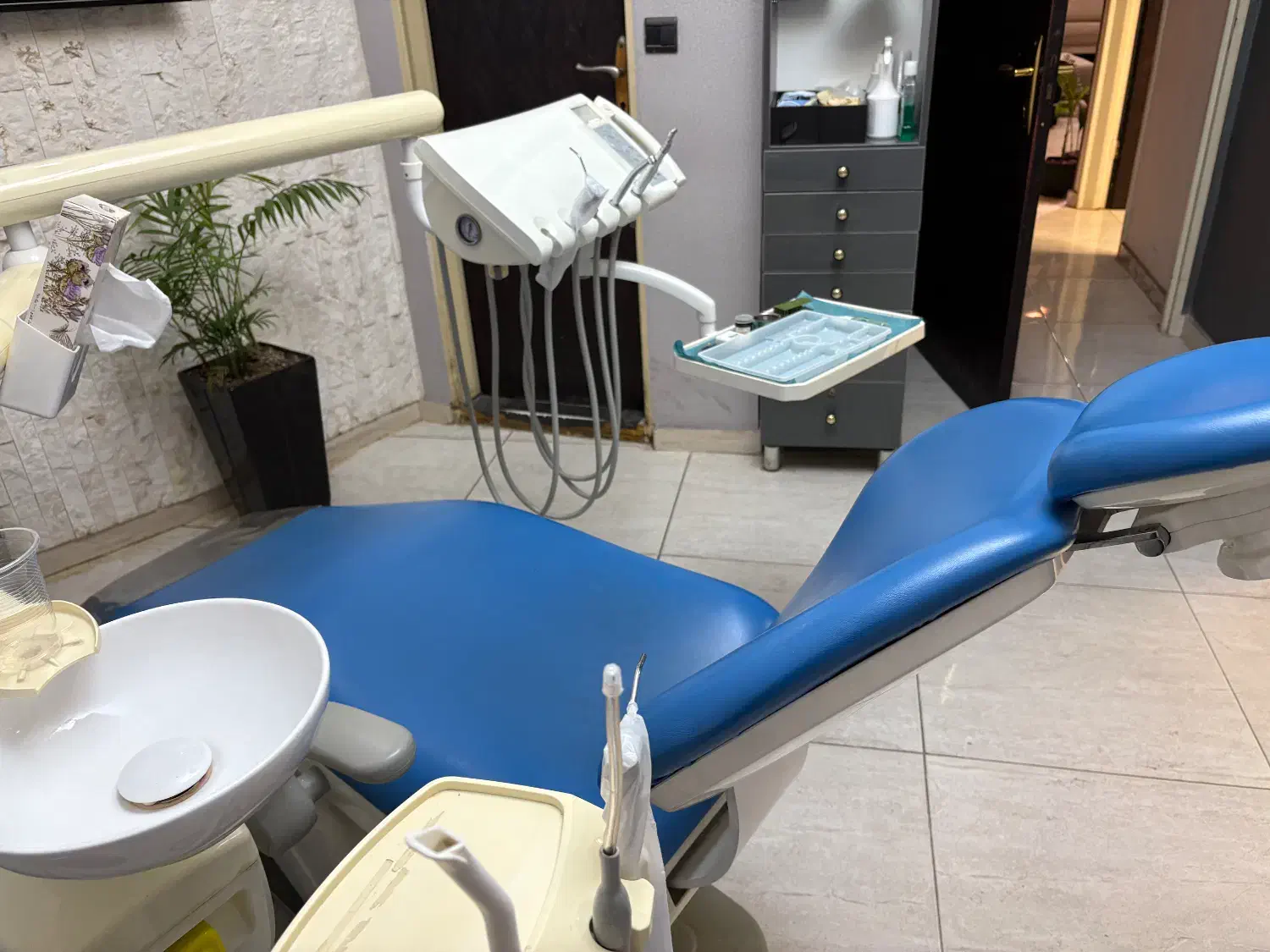 یونیت دندانپزشکی|پزشکی|ساری, |دیوار