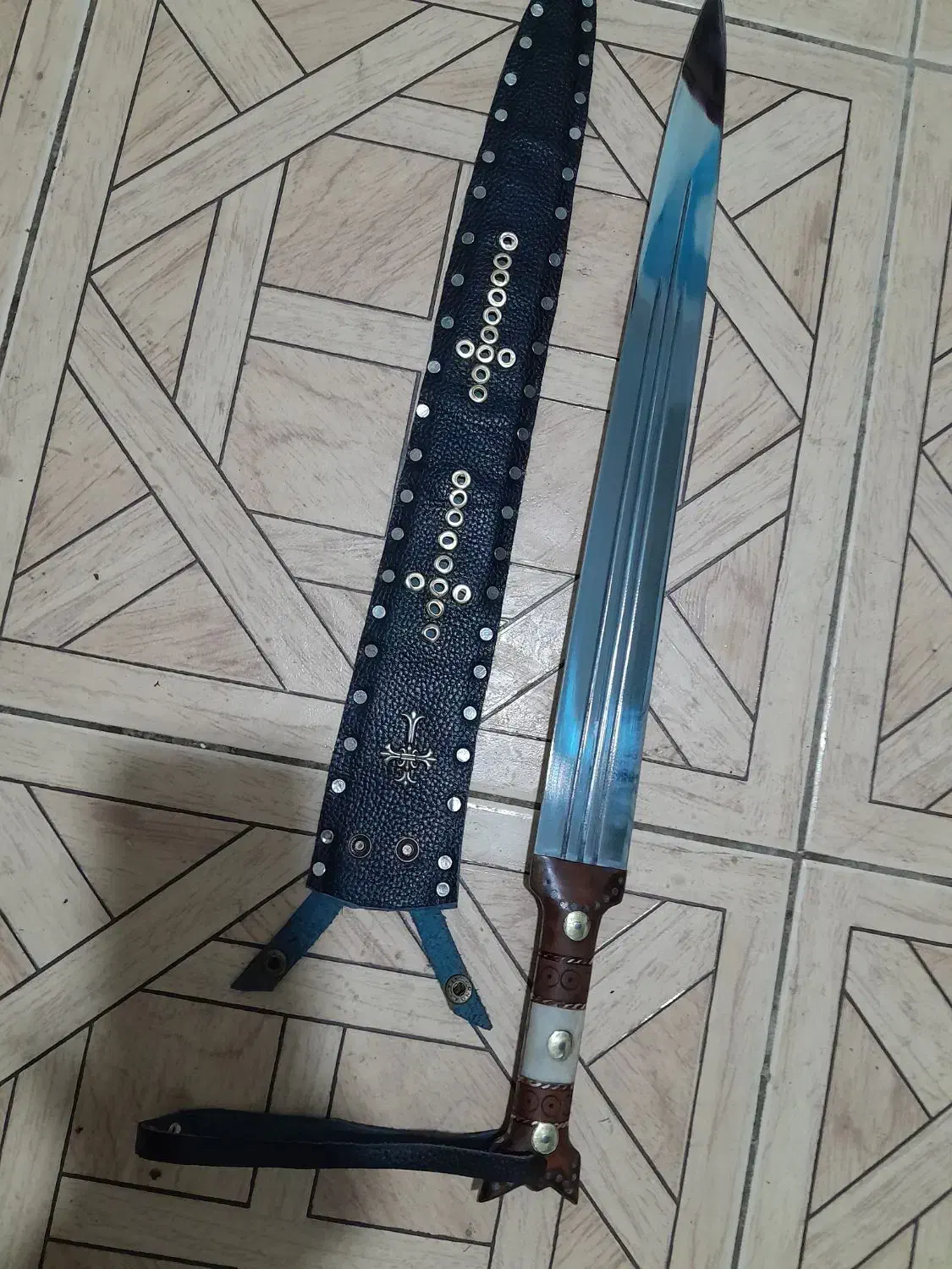 چاقو دولب تیغه فولاد استیل|کلکسیون اشیاء عتیقه|قم, زند آباد|دیوار