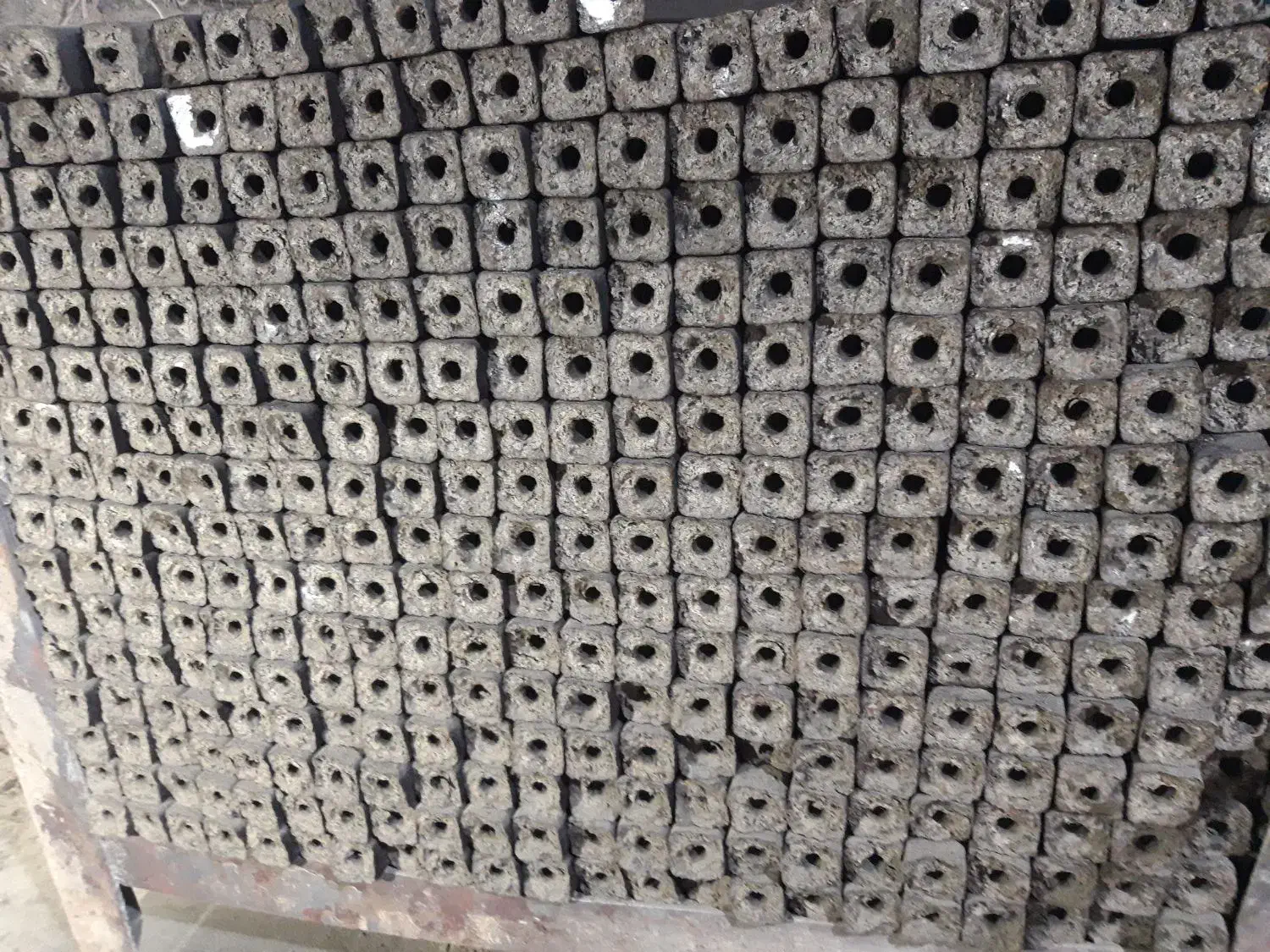 دنبال کاره زغالم ( زغال )|خدمات پیشه و مهارت|اردبیل, |دیوار