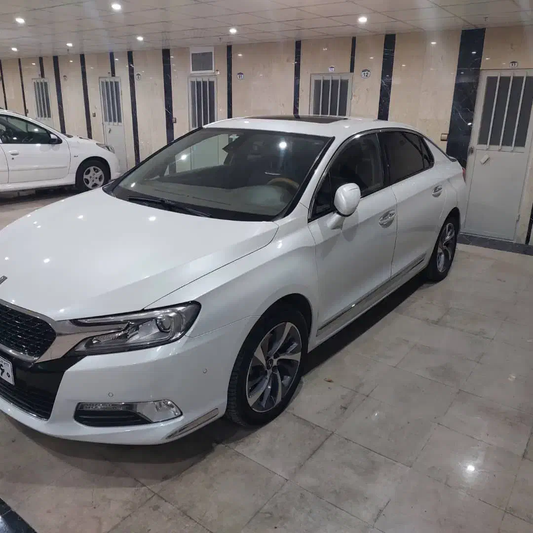 DS LS5 تمیز و بدون خط 2017 فولترین نسخه|خودرو سواری و وانت|تهران, سبلان (لشگر)|دیوار