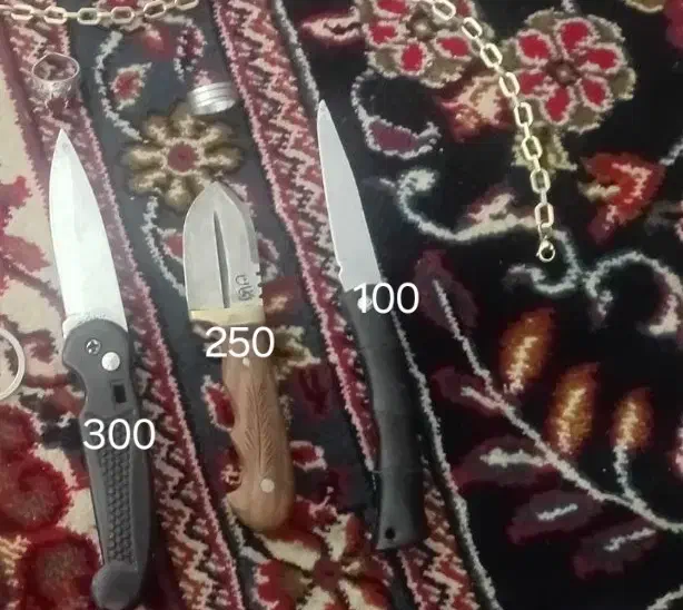 چاقو|ابزارآلات|بروجرد, |دیوار