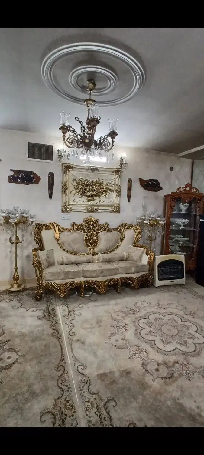 مبل کلاسیک سلطنتی ، تمام چوب گردو ،|مبلمان خانگی و میز عسلی|کهریزک, |دیوار