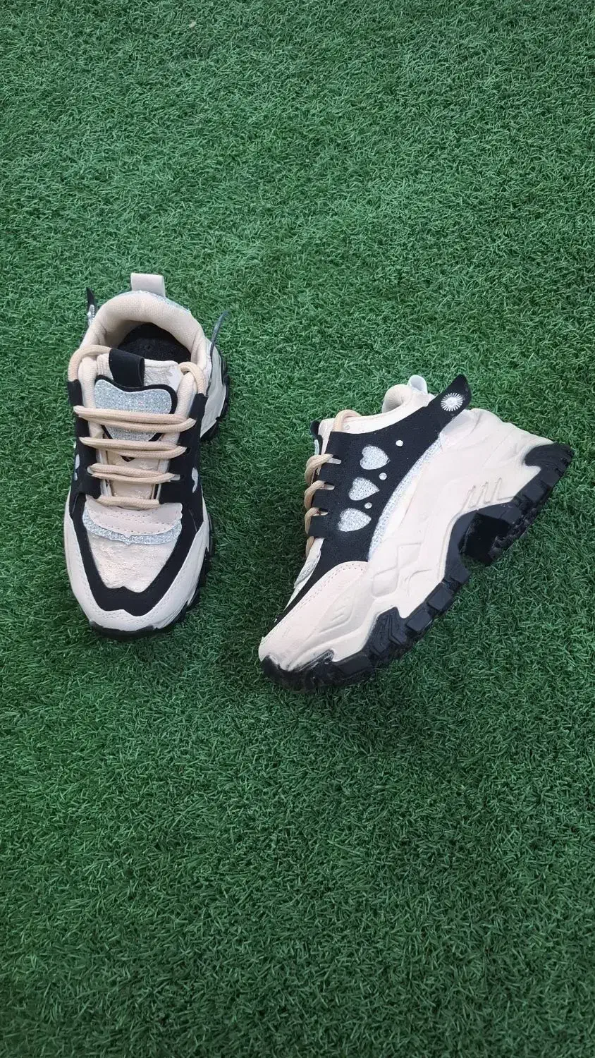 فشیون دخترانه|کیف، کفش، کمربند|میبد, |دیوار