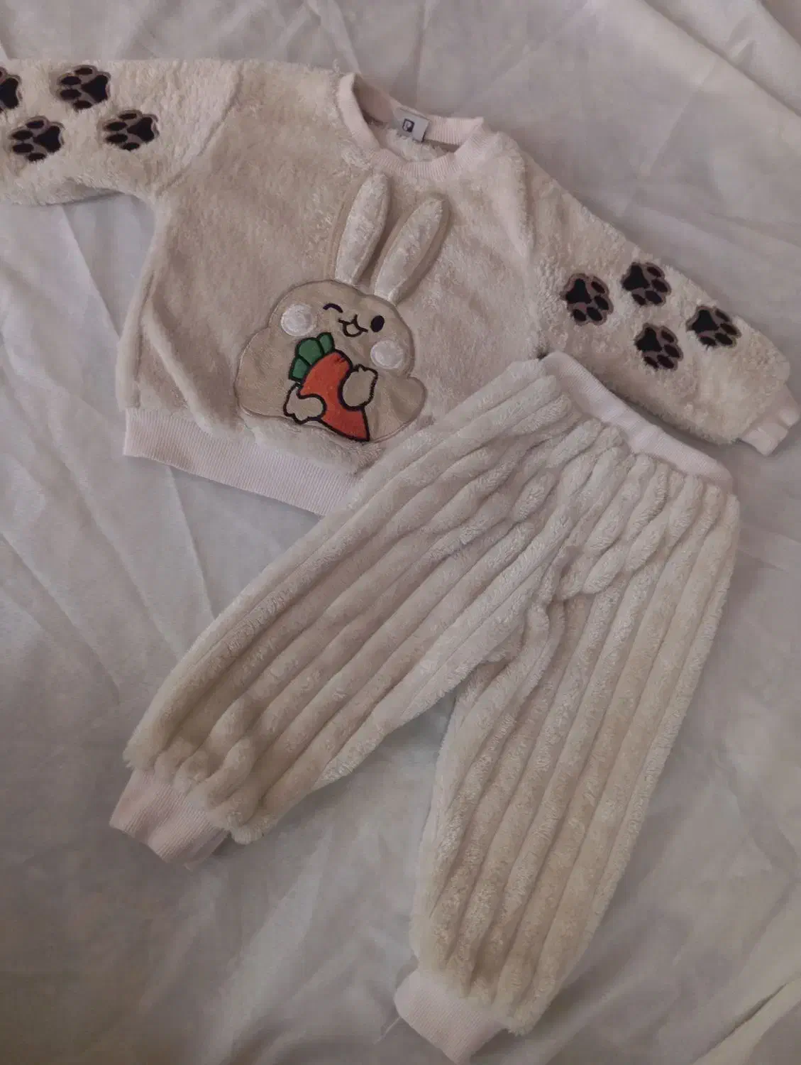 لباس گرم دخترانه قشنگ|کفش و لباس بچه|قنوات, |دیوار