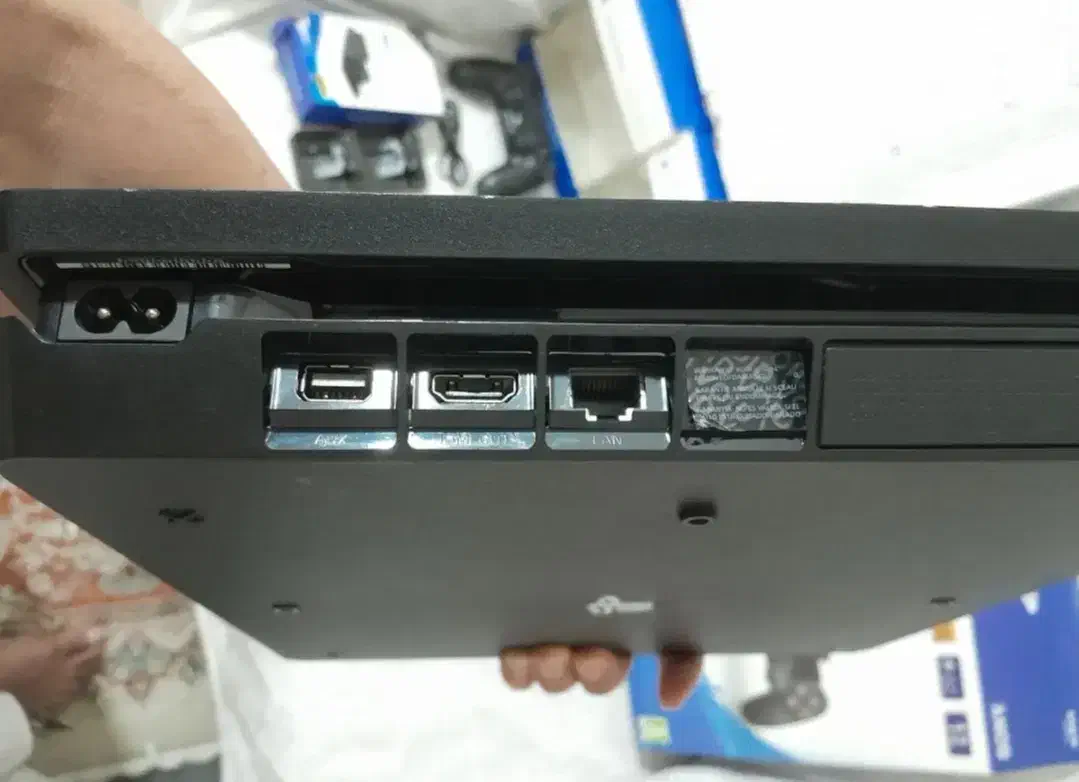 فروش کنسول Ps4 slim یک ترابایت|کنسول، بازی ویدئویی و آنلاین|بوشهر, |دیوار