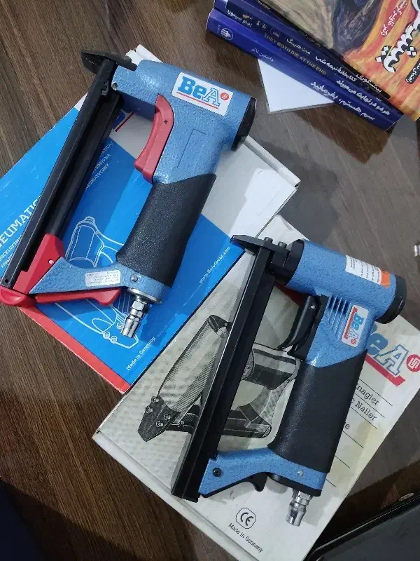 منگنه کوب|ابزارآلات|قم, باغ شازده|دیوار