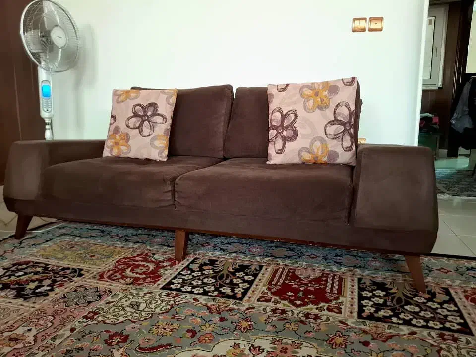 مبل راحتی۷نفره|مبلمان خانگی و میز عسلی|اصفهان, باغ دریاچه|دیوار