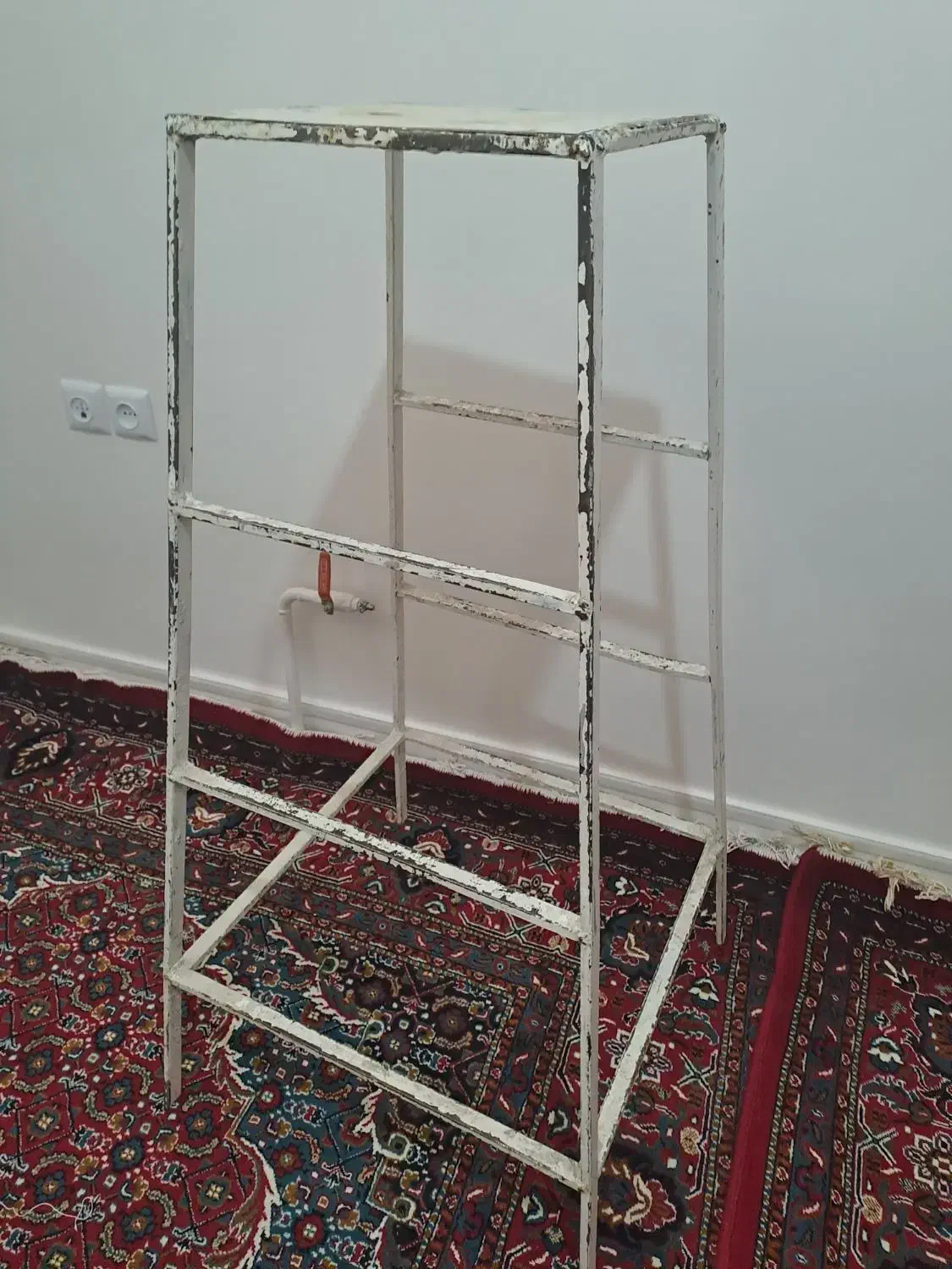 چهارپایه|میز و صندلی غذاخوری|بروجرد, |دیوار