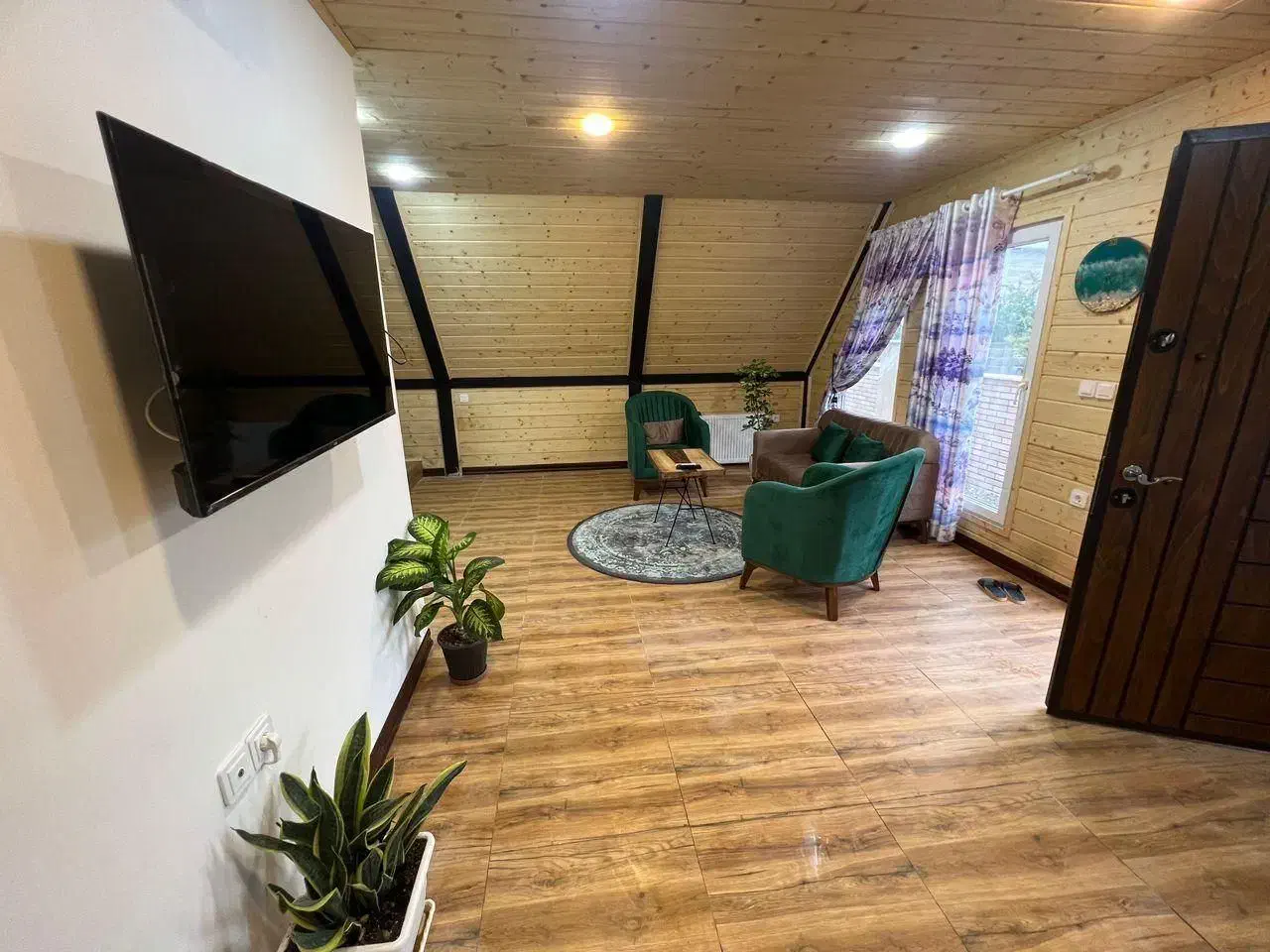 اجاره کلبه سوئیسی و ویلا در بهمنان سوادکوه زیرآب|اجارهٔ کوتاه‌مدت ویلا و باغ|زیرآب, |دیوار