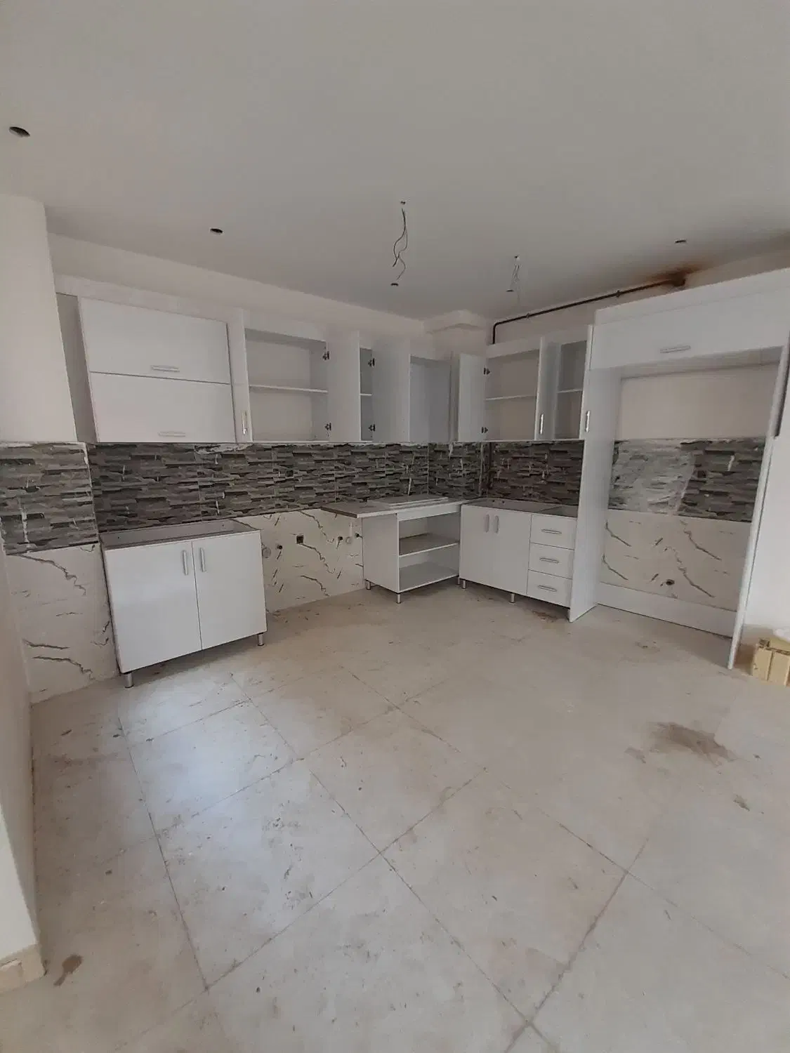 ۳خواب تکواحدی نزدیک براصلی خیابان یکجا یا تکی|فروش آپارتمان|رشت, چمارسرا|دیوار