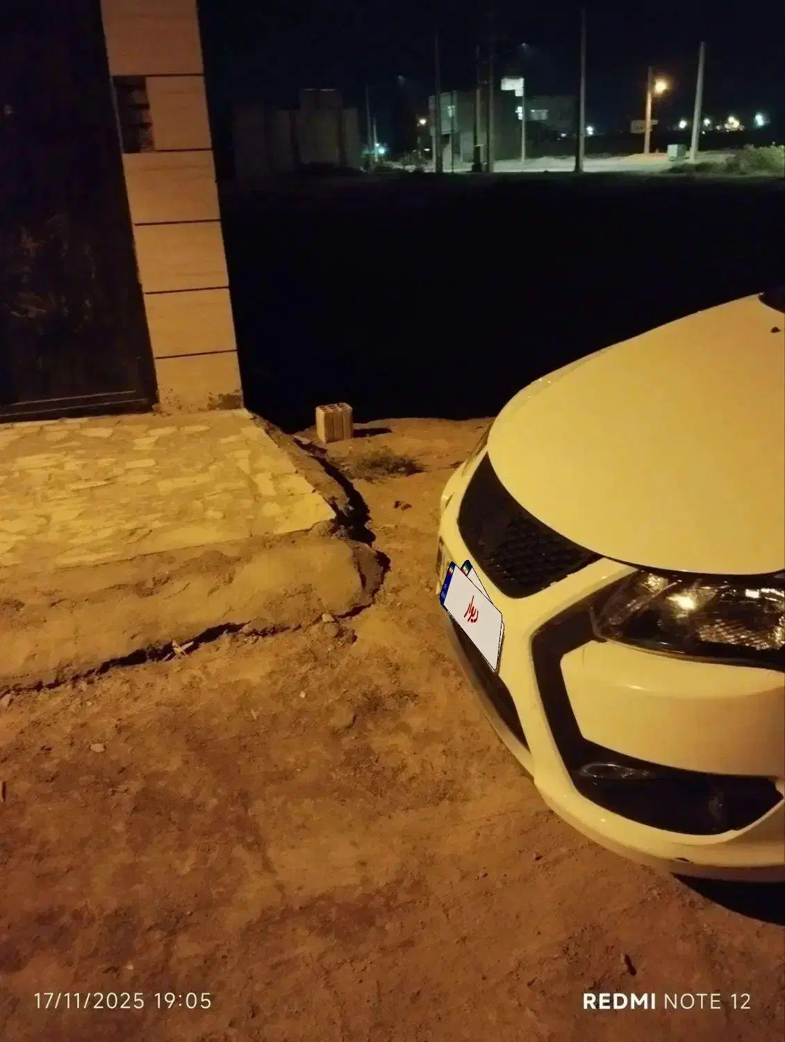 ماشین کویک ۴۰۳|خودرو سواری و وانت|بیرجند, |دیوار