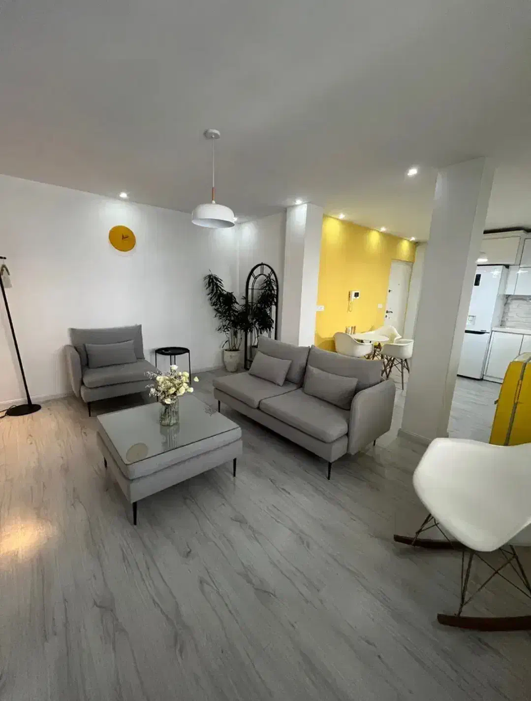 فروش واحد ۵۵ متری بازسازی شده در ساحل قو|فروش آپارتمان|بندر انزلی, ساحل قو|دیوار