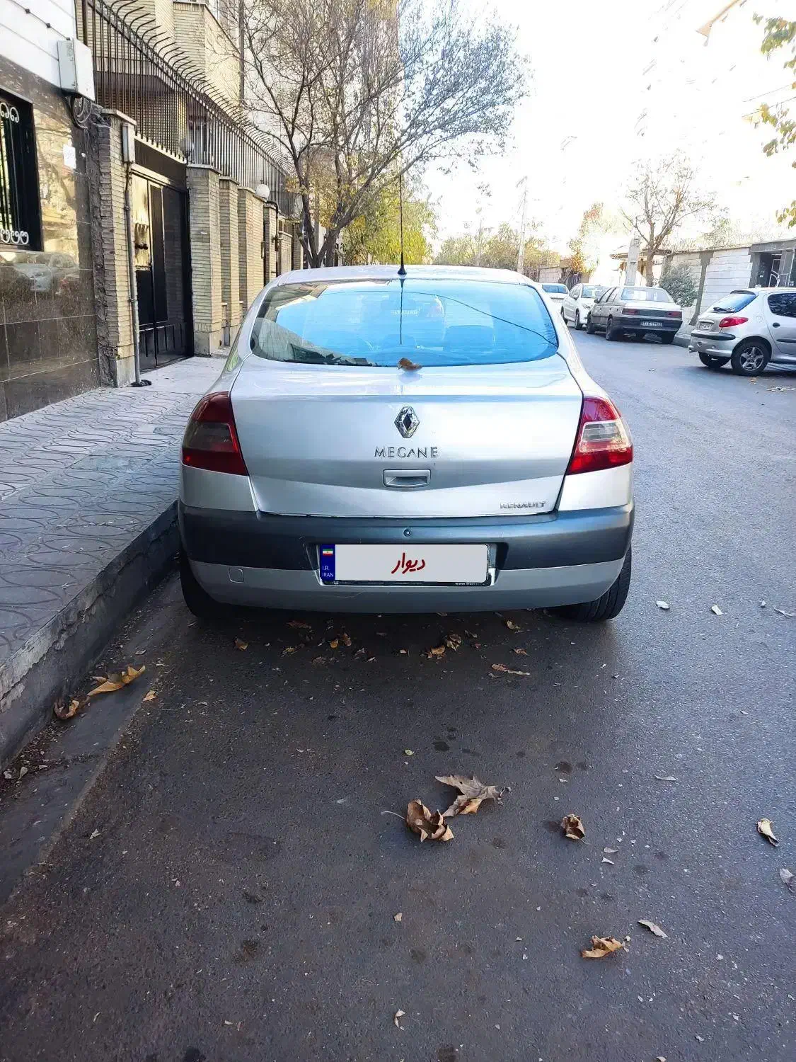 مگان ۲۰۰۰ اتوماتیک|خودرو سواری و وانت|تهران, کرمان|دیوار